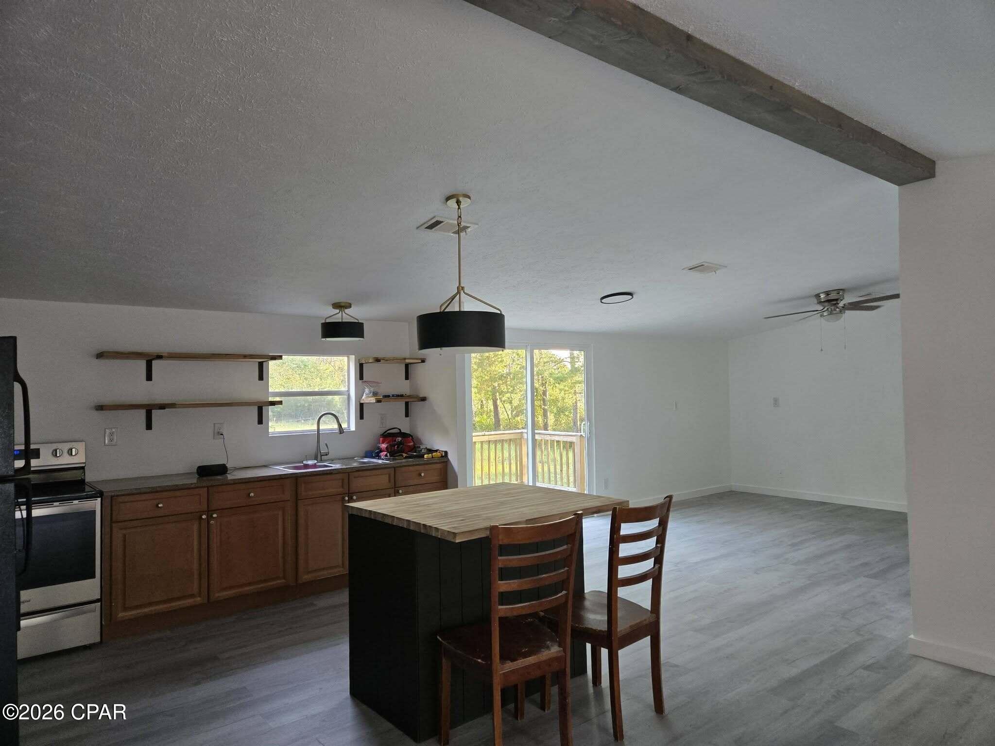 Woodcrest - Residential Lease