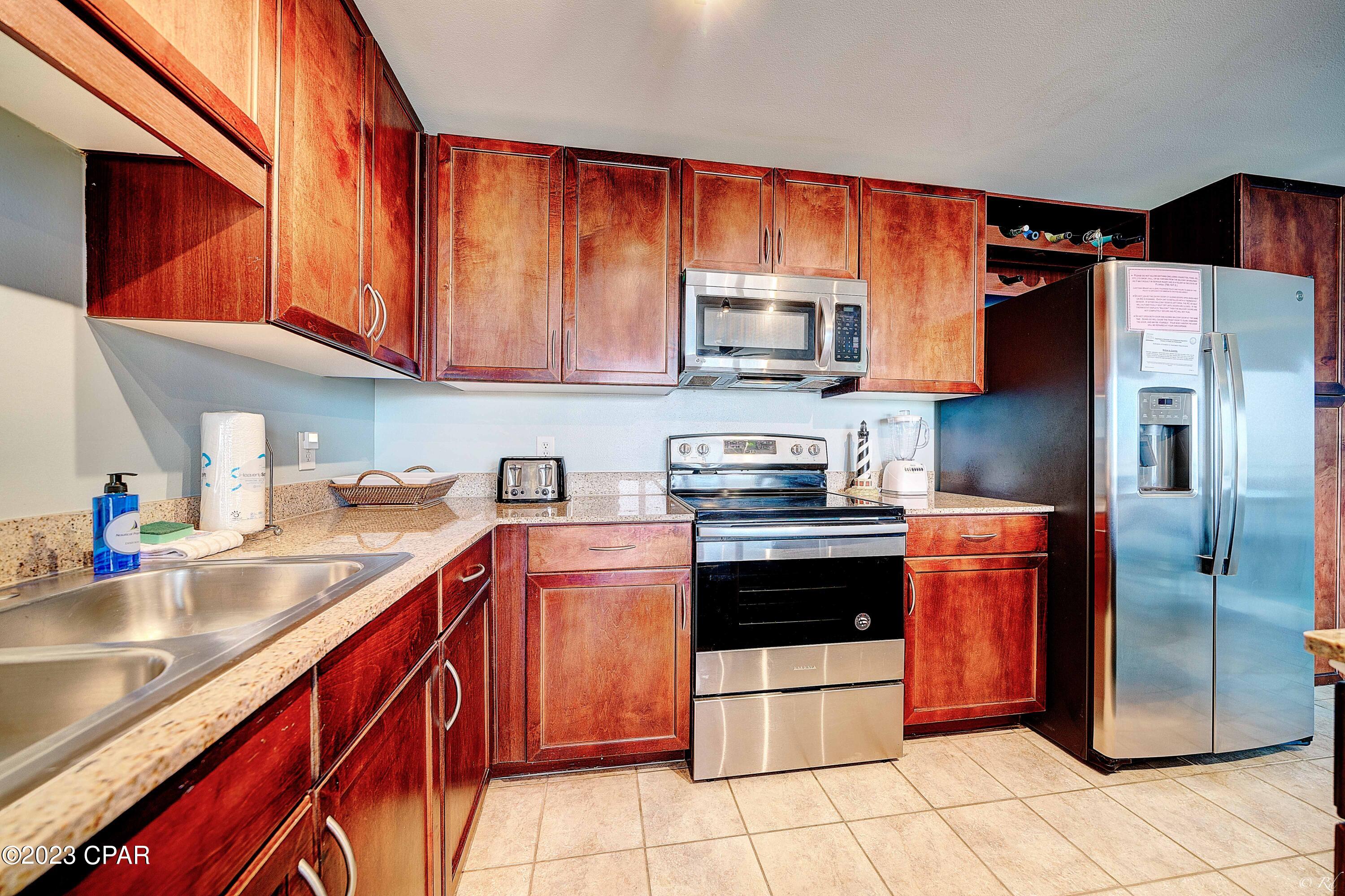 Laketown Wharf - Residential