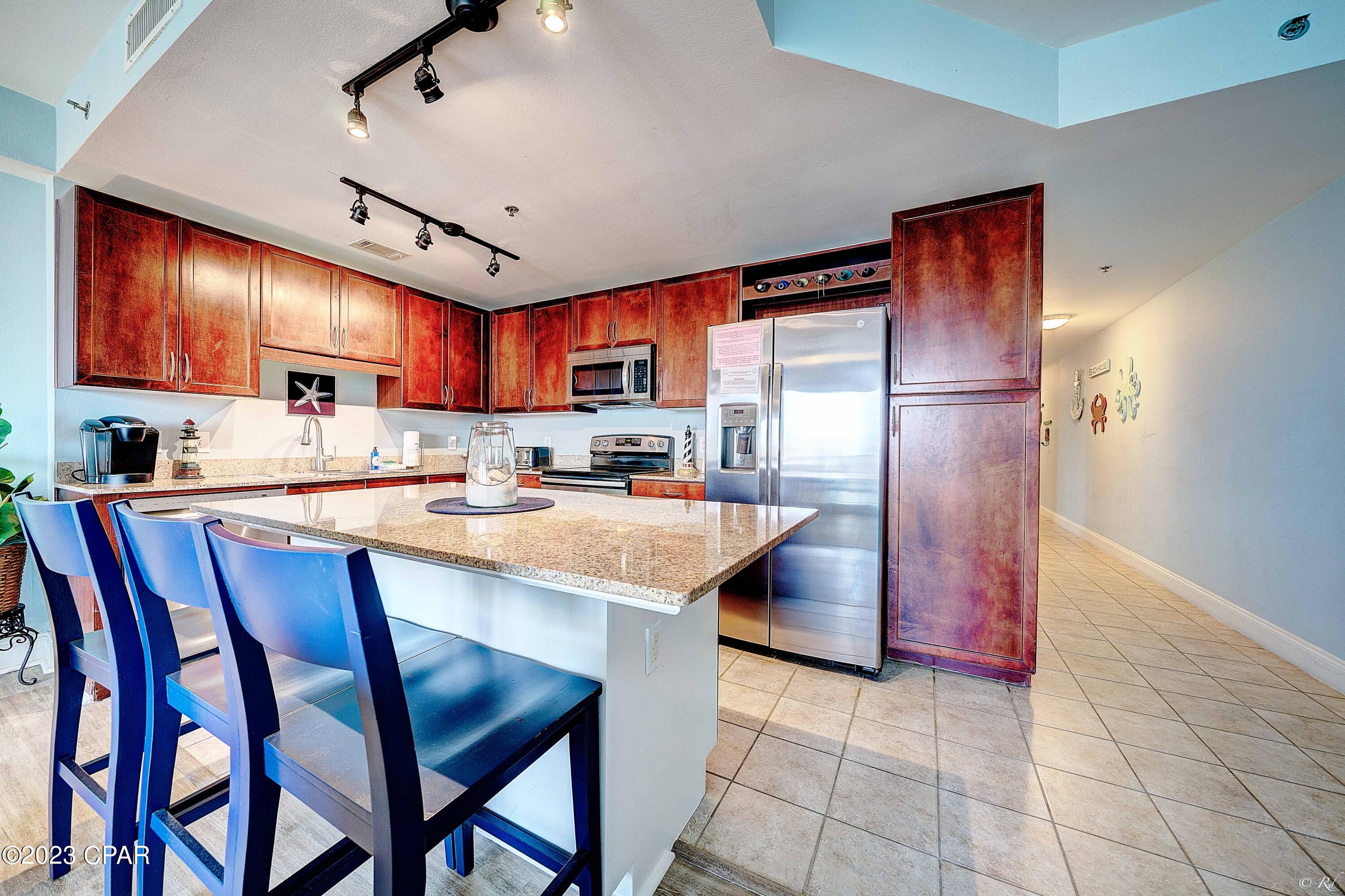 Laketown Wharf - Residential