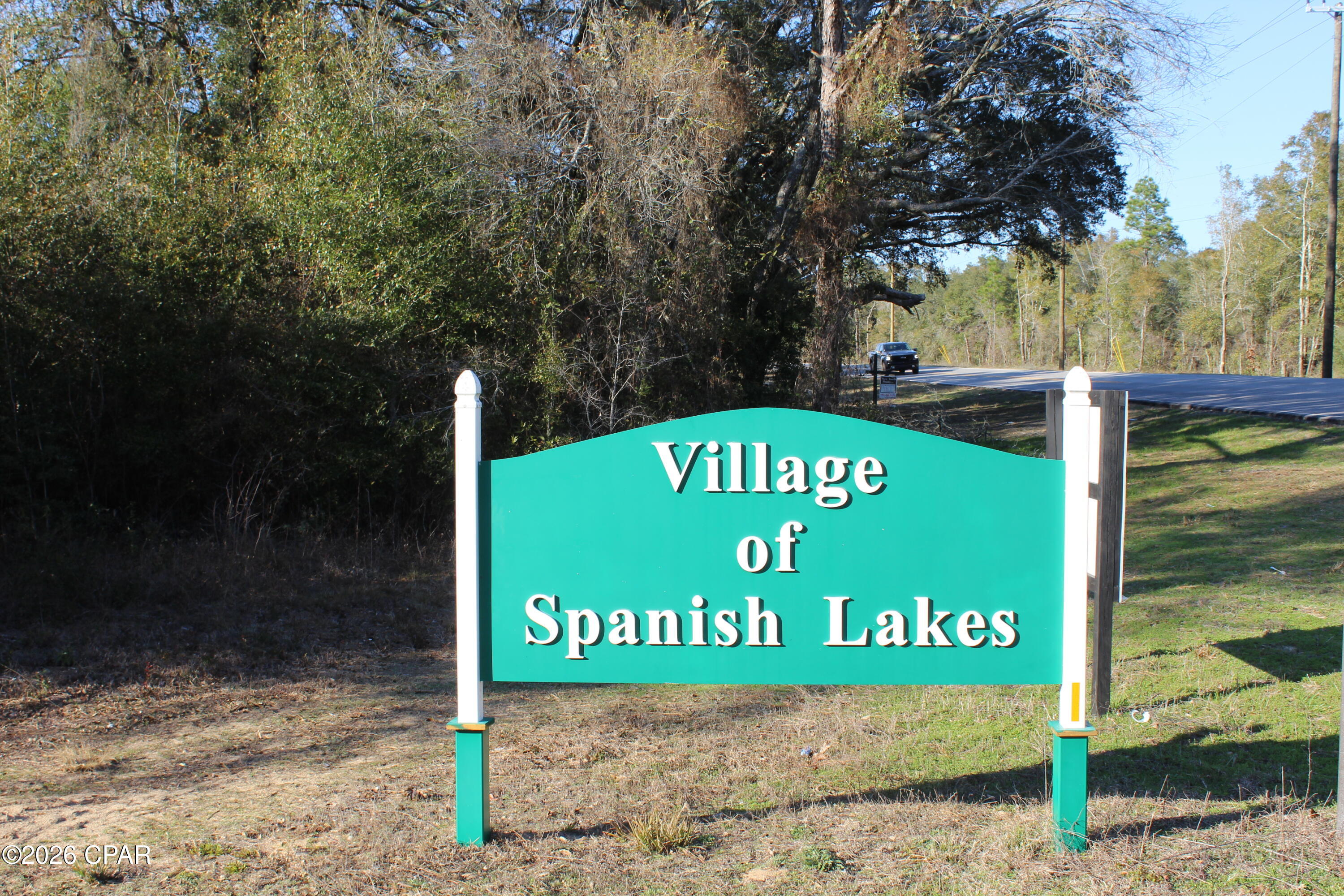 A lovely, level homesite accented by hardwoods and perfectly positioned between Hwy 77 and Hwy 79 for effortless travel in any direction. Beaches, Lakes, Holmes Creek, and multiple towns are all just minutes away, making this a convenient and enjoyable place to build.
With no HOA, no build time, no mobile homes, and a 1,600 sq ft minimum, this one-acre parcel gives you freedom while maintaining neighborhood quality.
Need more room? Adjacent Lot 17 is available. Stop by anytime -- you're welcome to explore.