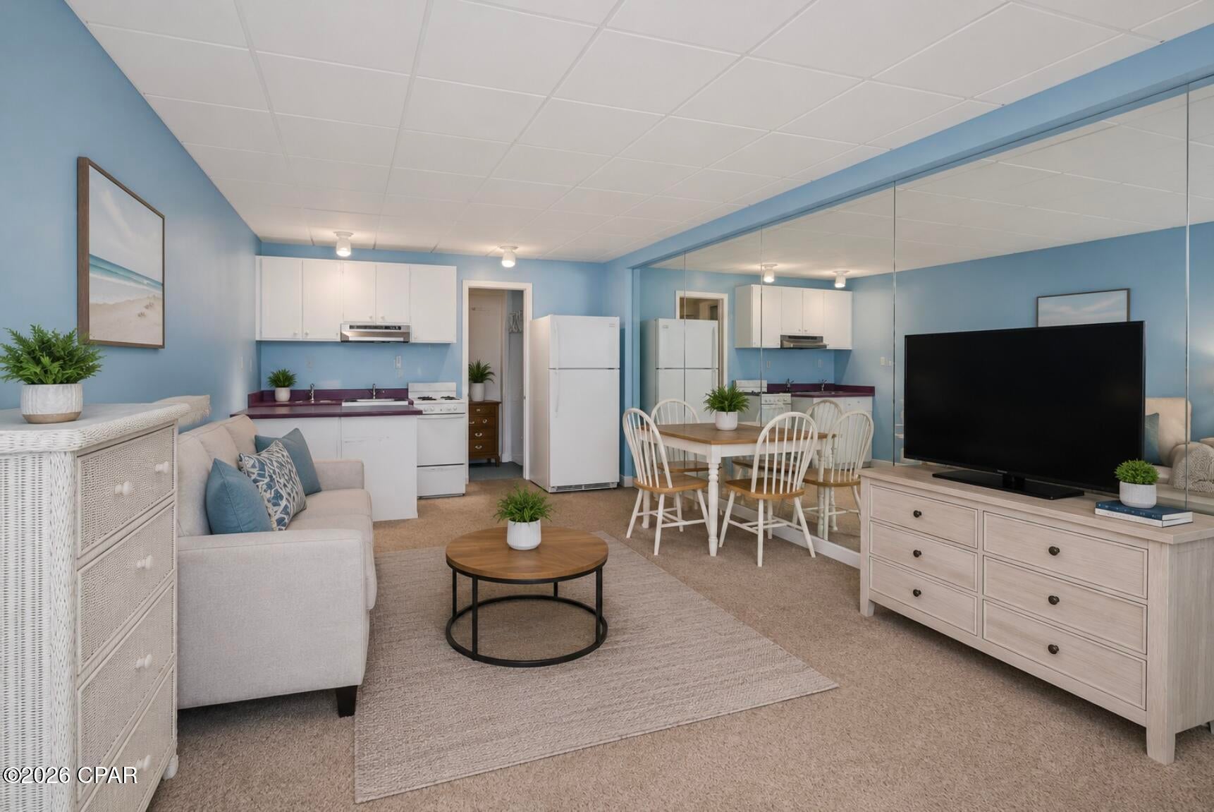 Fontainebleau Terrace - Residential