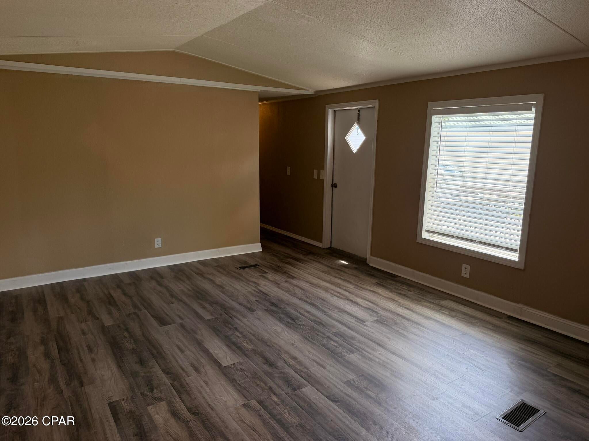 [No Recorded Subdiv] - Residential Lease