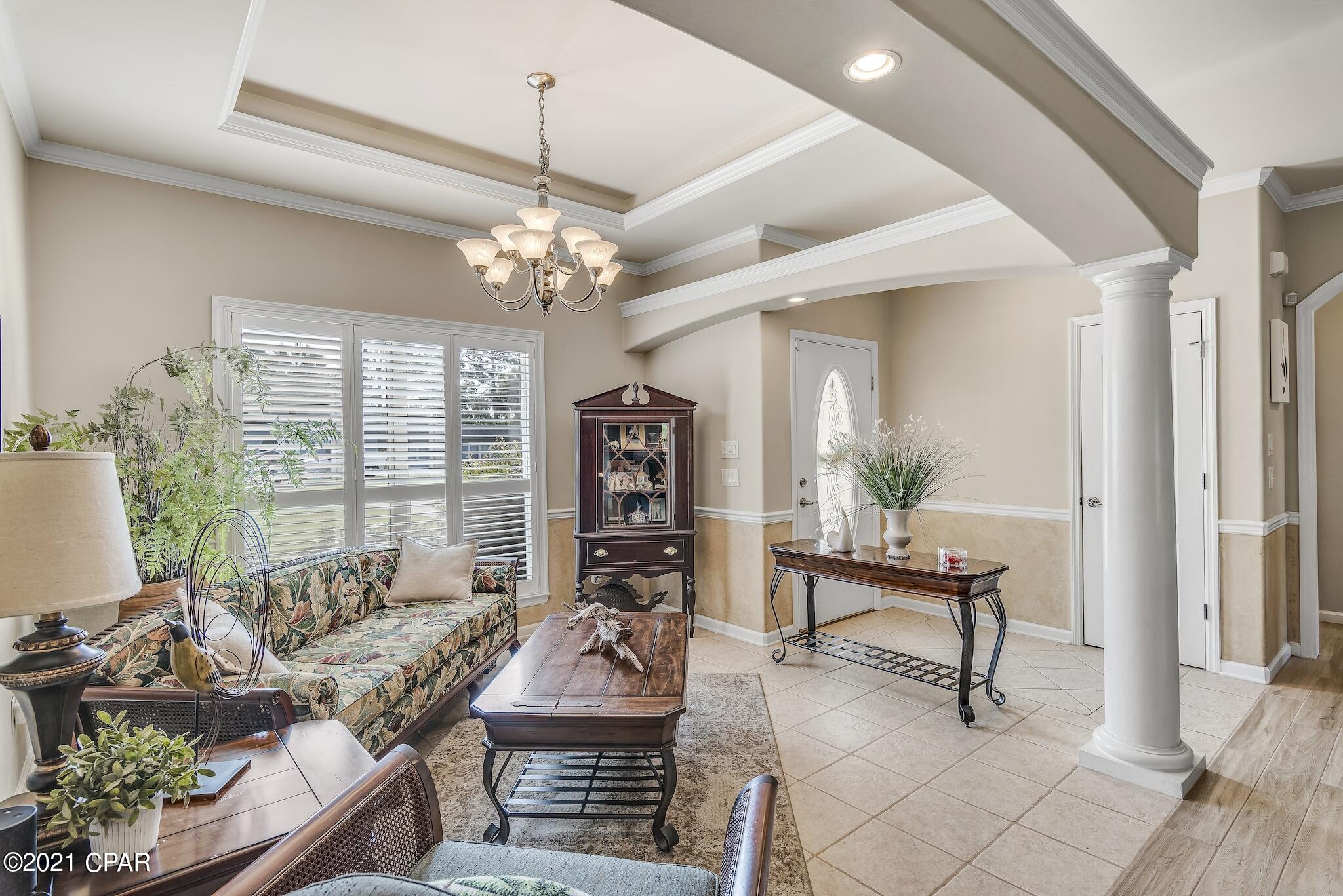 Colony Club - Residential