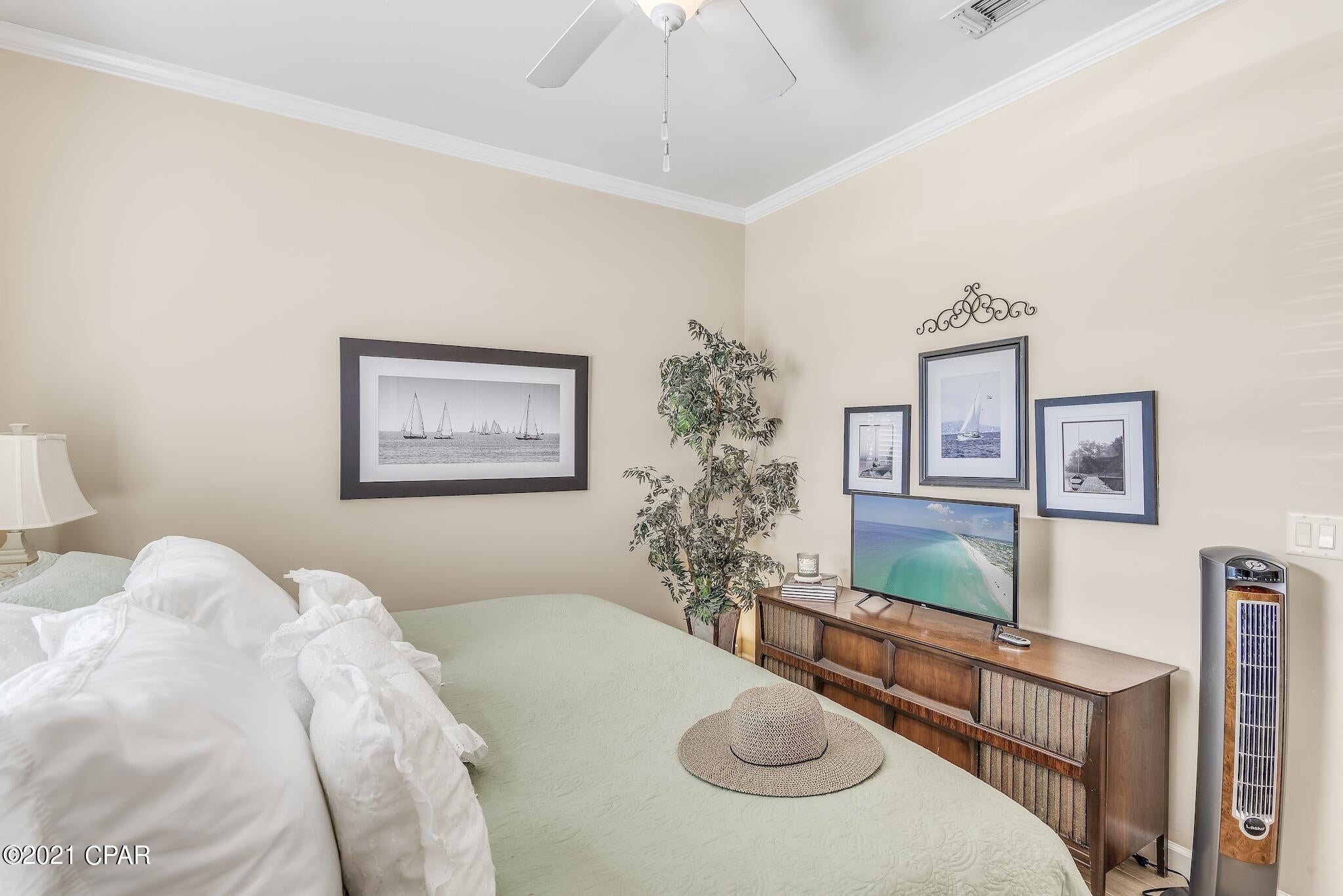 Colony Club - Residential