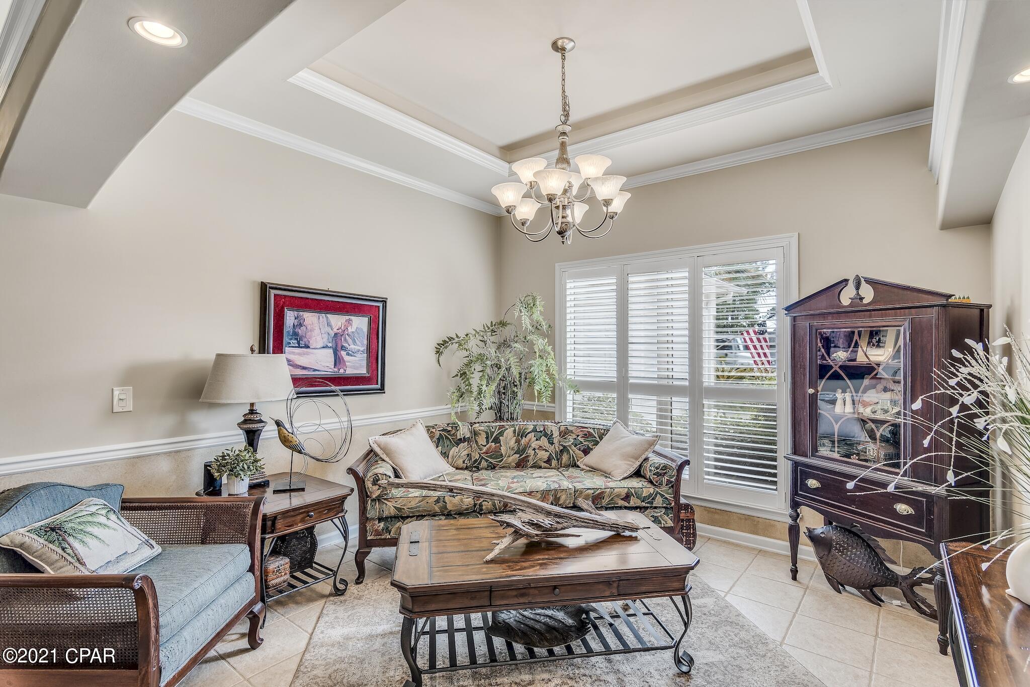 Colony Club - Residential