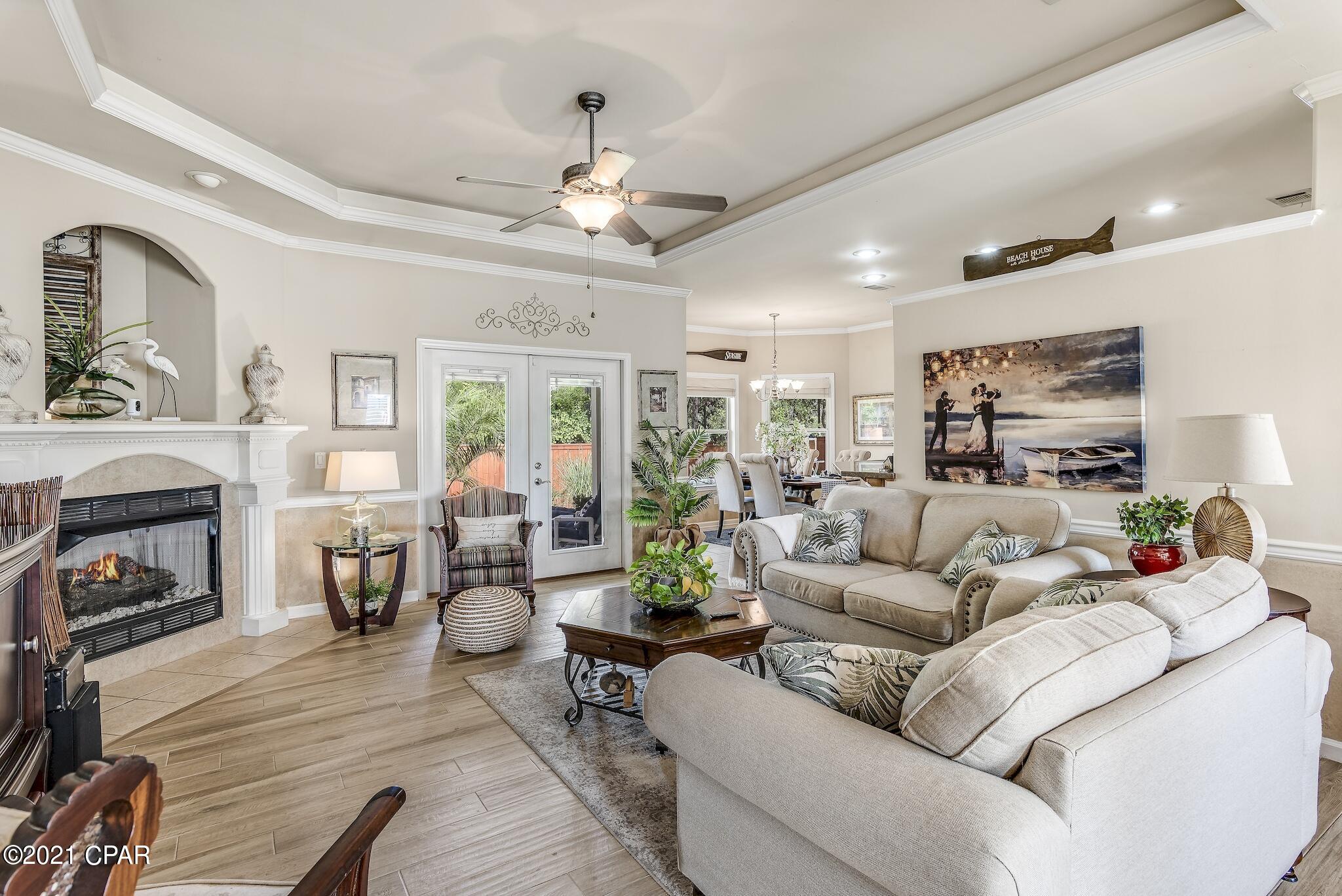 Colony Club - Residential