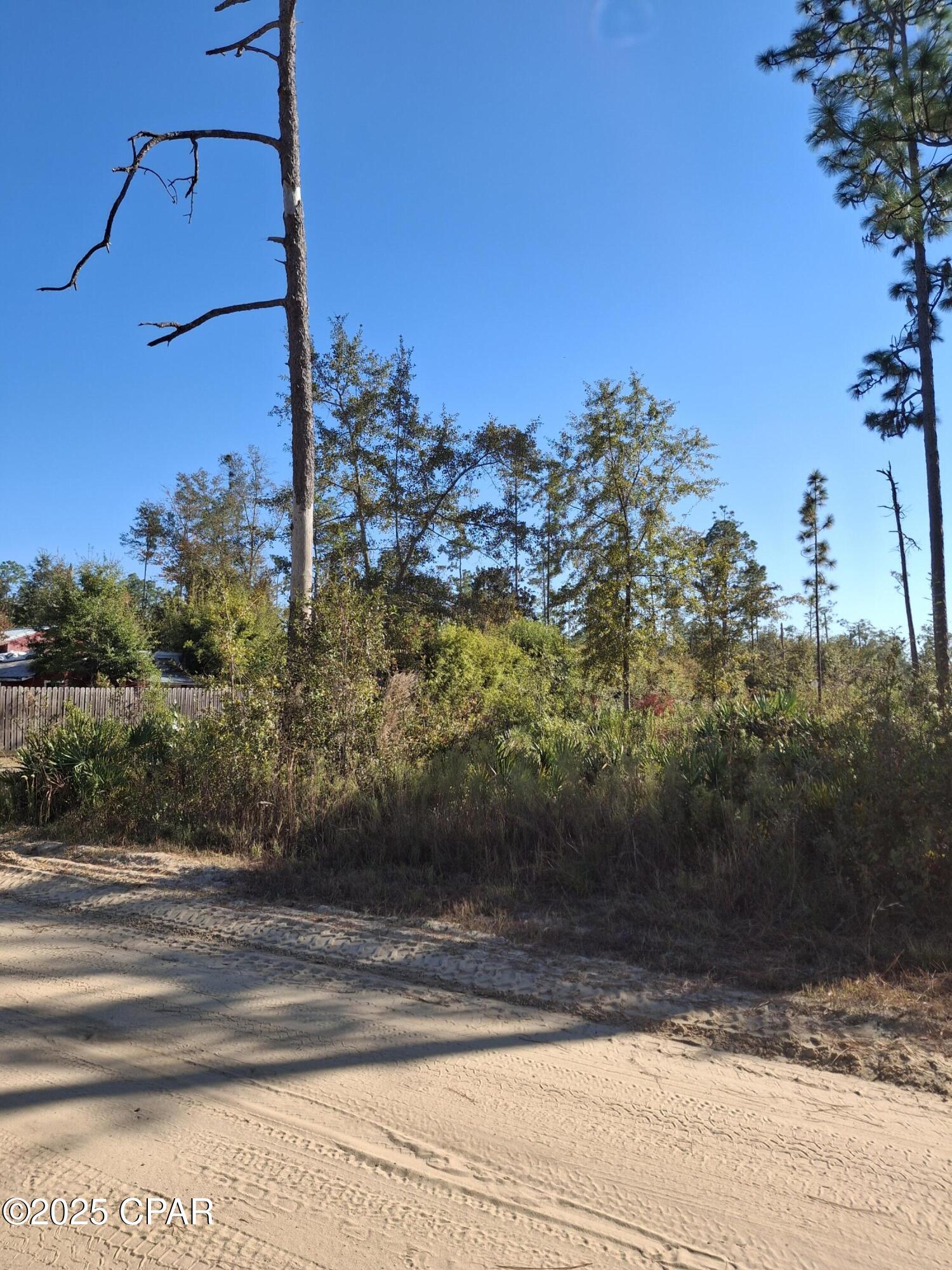 Very nice corner lot.  Ferndale is 2 lots.  
Convenient to Tyndall, Hwy 20, Econfina Creek and downtown Panama City.