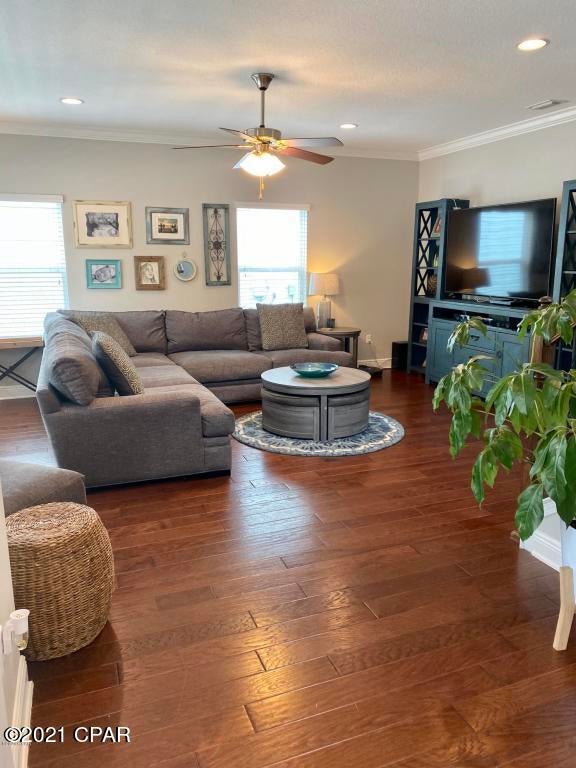 Magnolia Bay Club - Residential