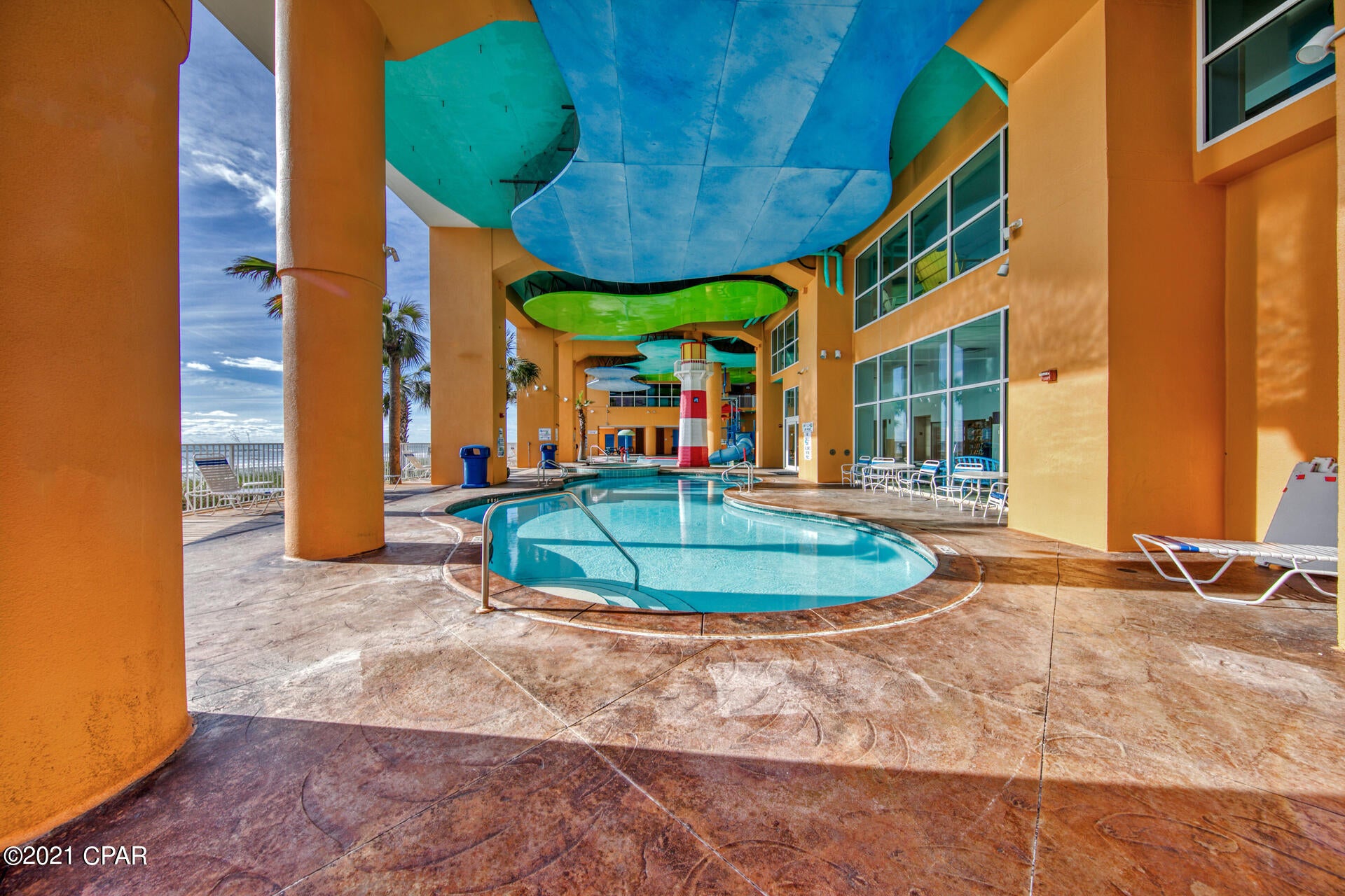 Splash Condo - Residential