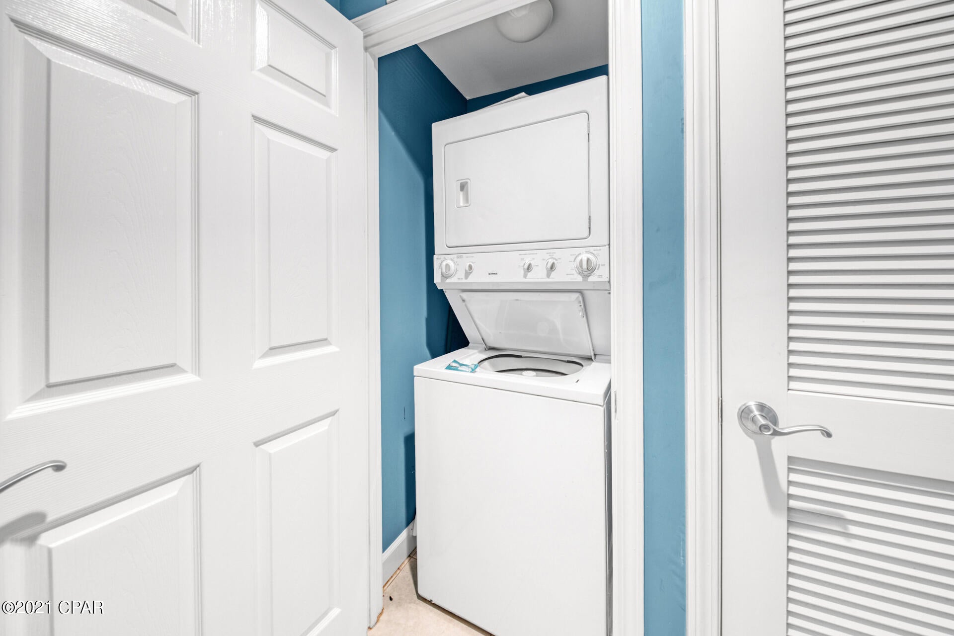 Splash Condo - Residential