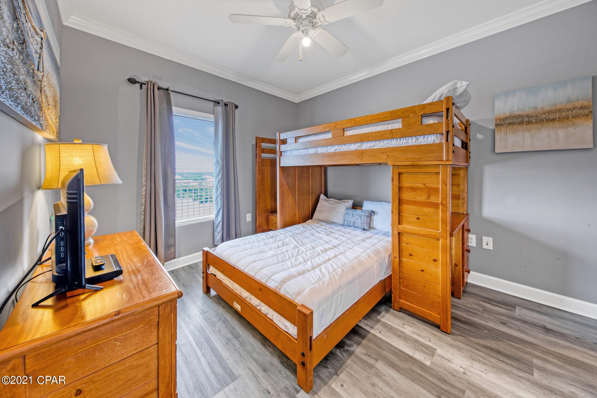 Splash Condo - Residential