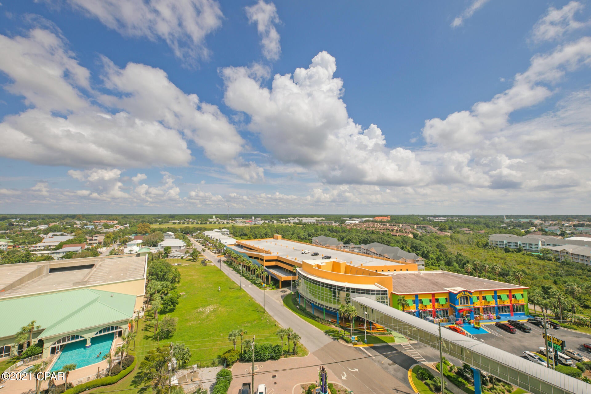Splash Condo - Residential