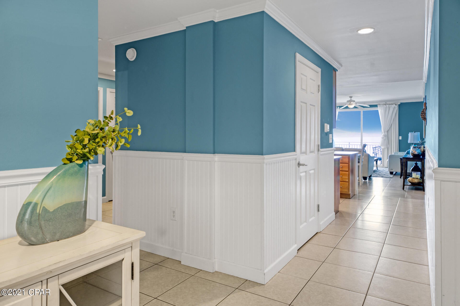 Splash Condo - Residential
