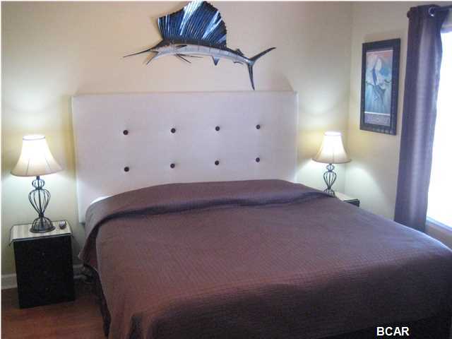 Splash Condo - Residential