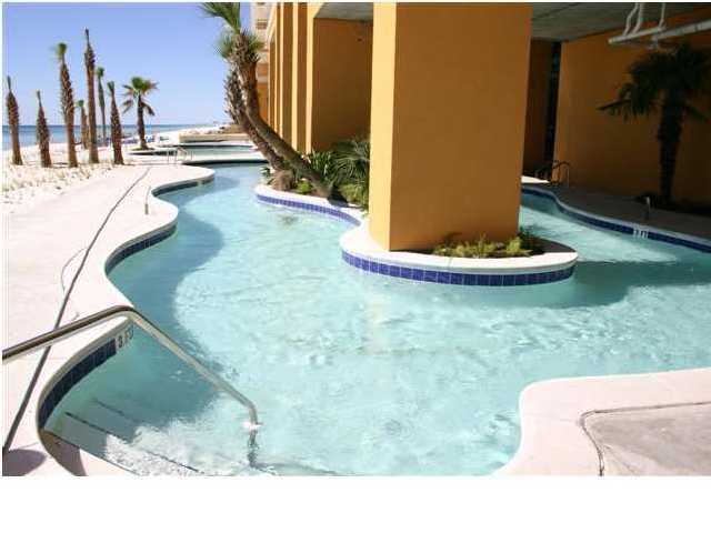 Splash Condo - Residential