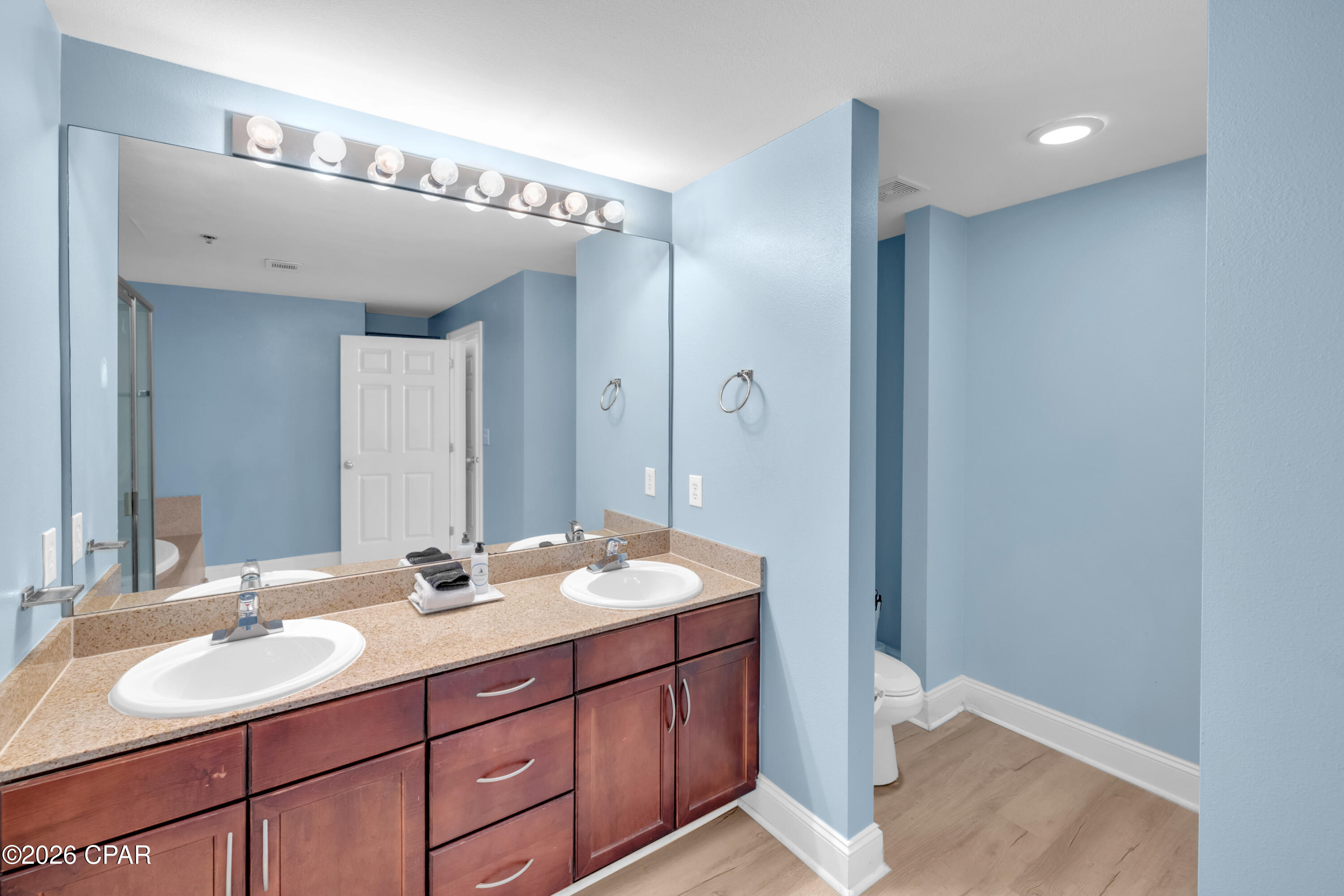 Laketown Wharf - Residential