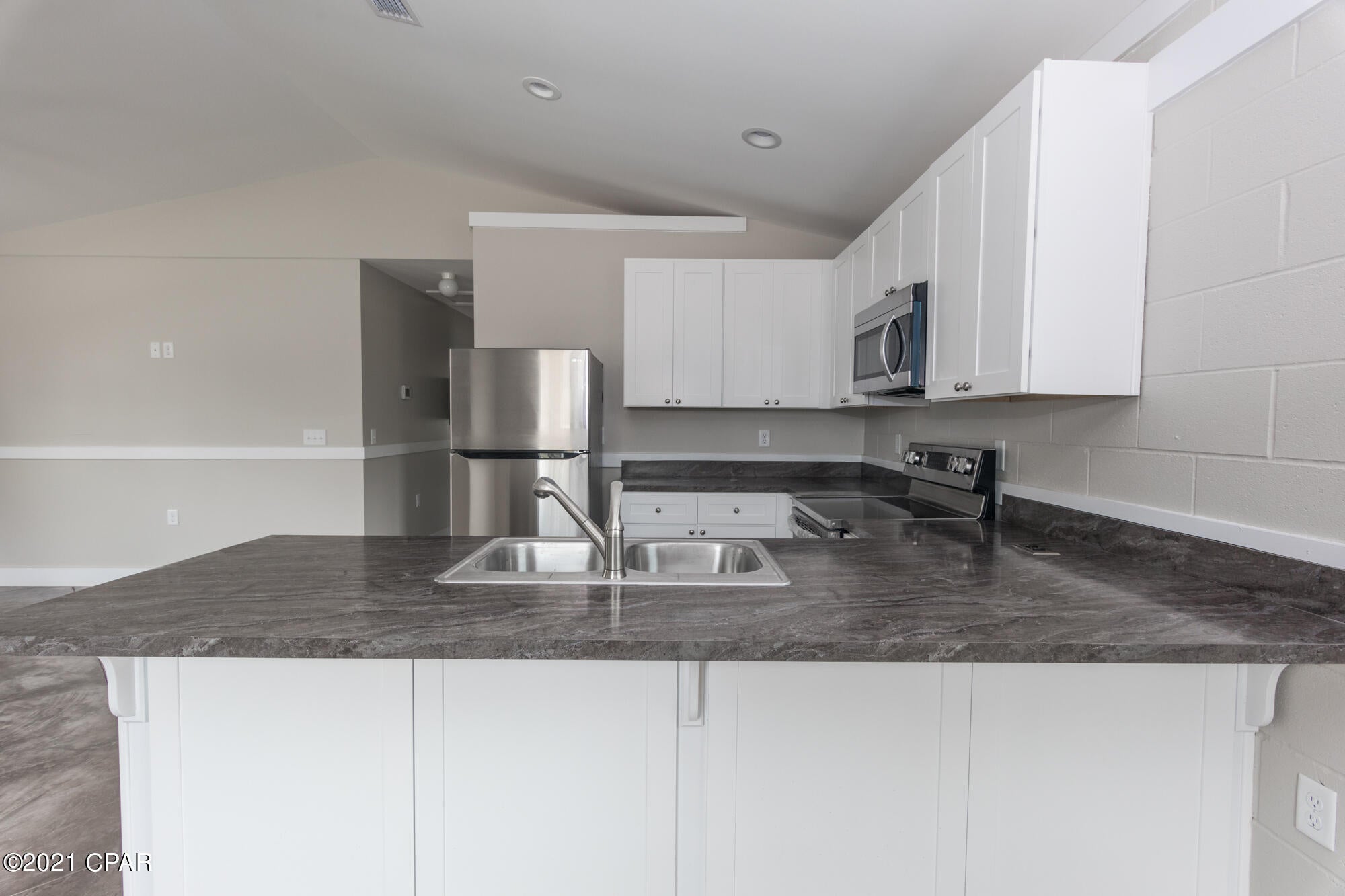 South Caravana Manor - Residential
