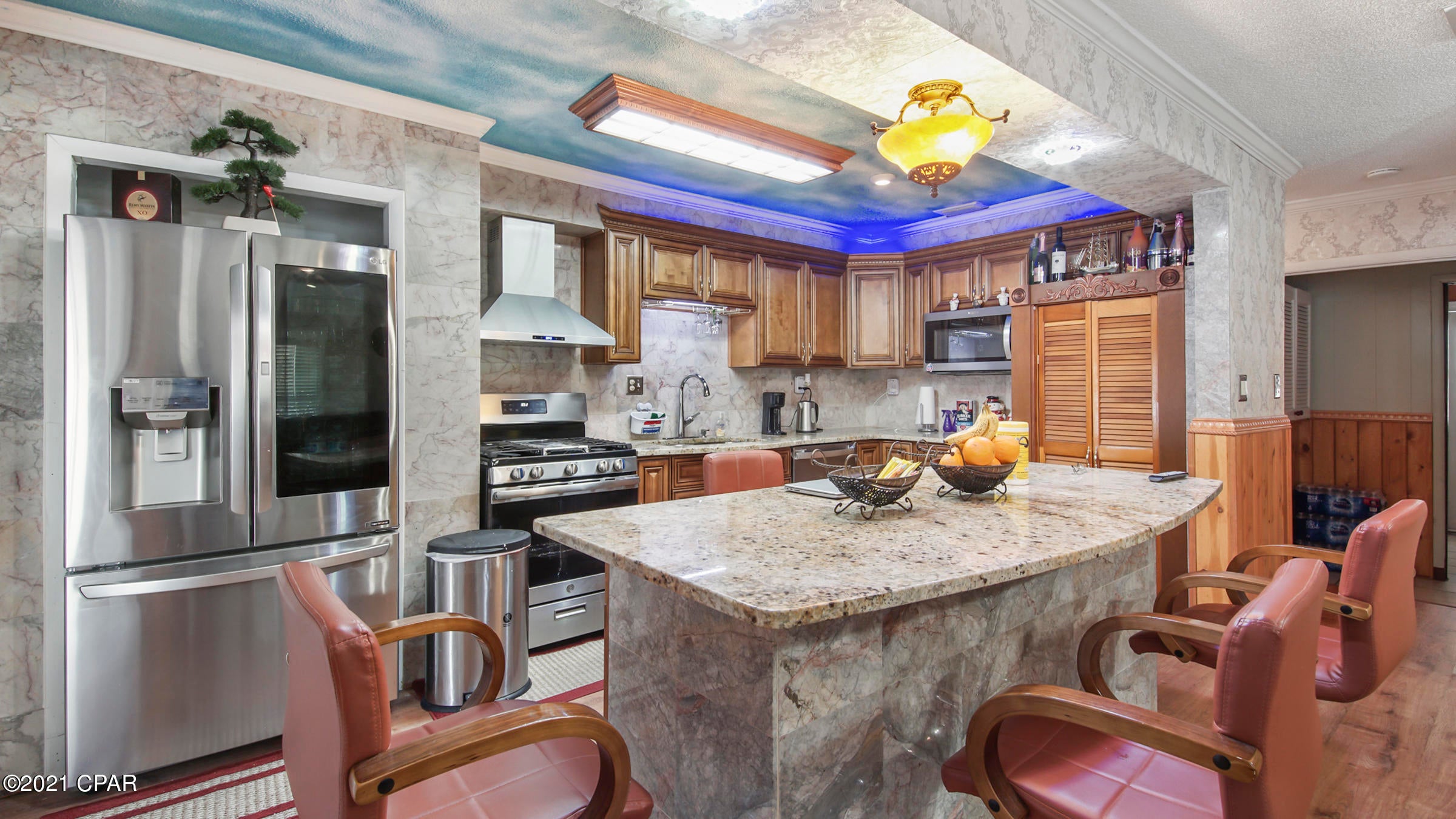 Hutchison's 1st To Bahama Bch - Residential