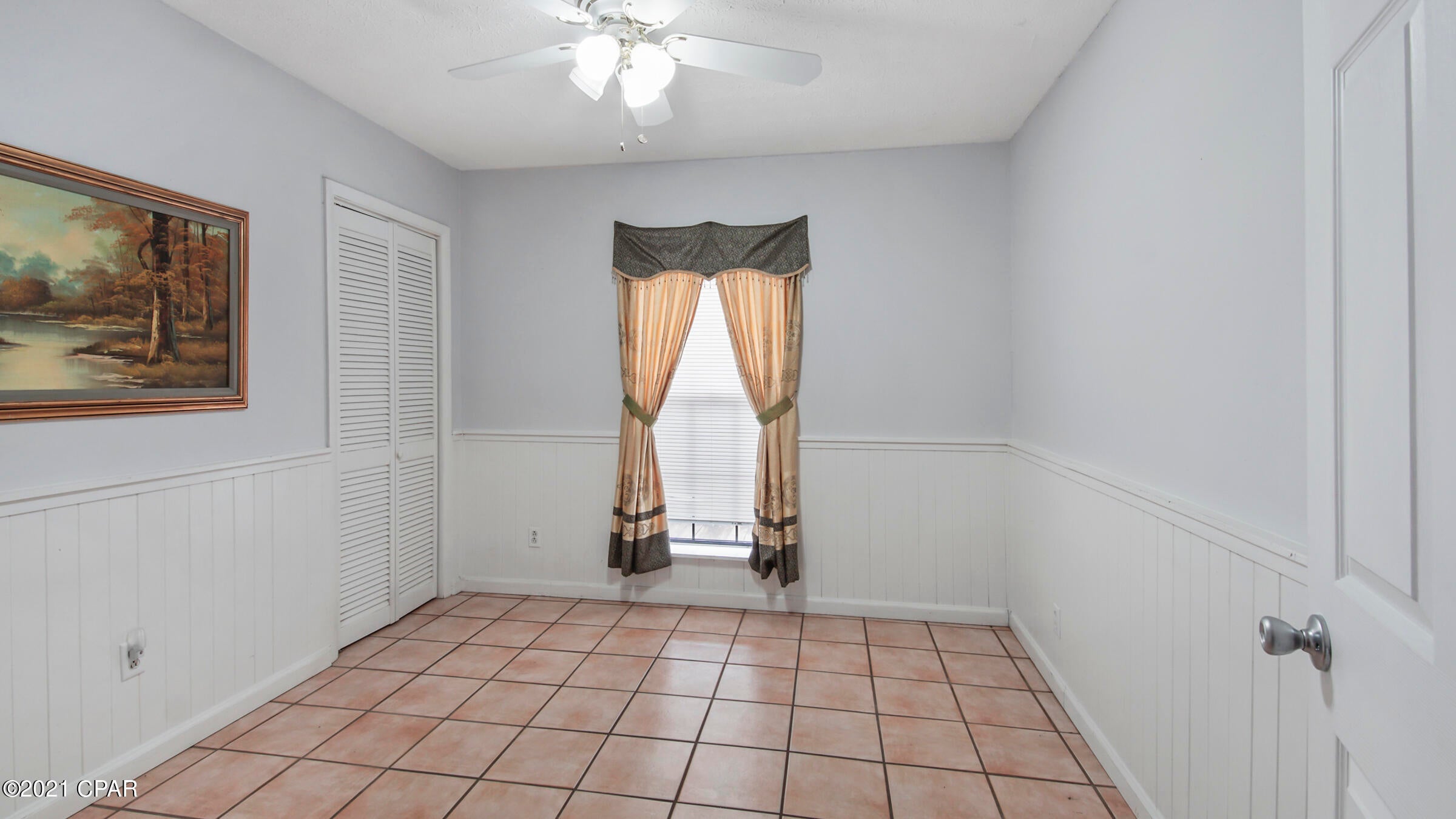 Hutchison's 1st To Bahama Bch - Residential