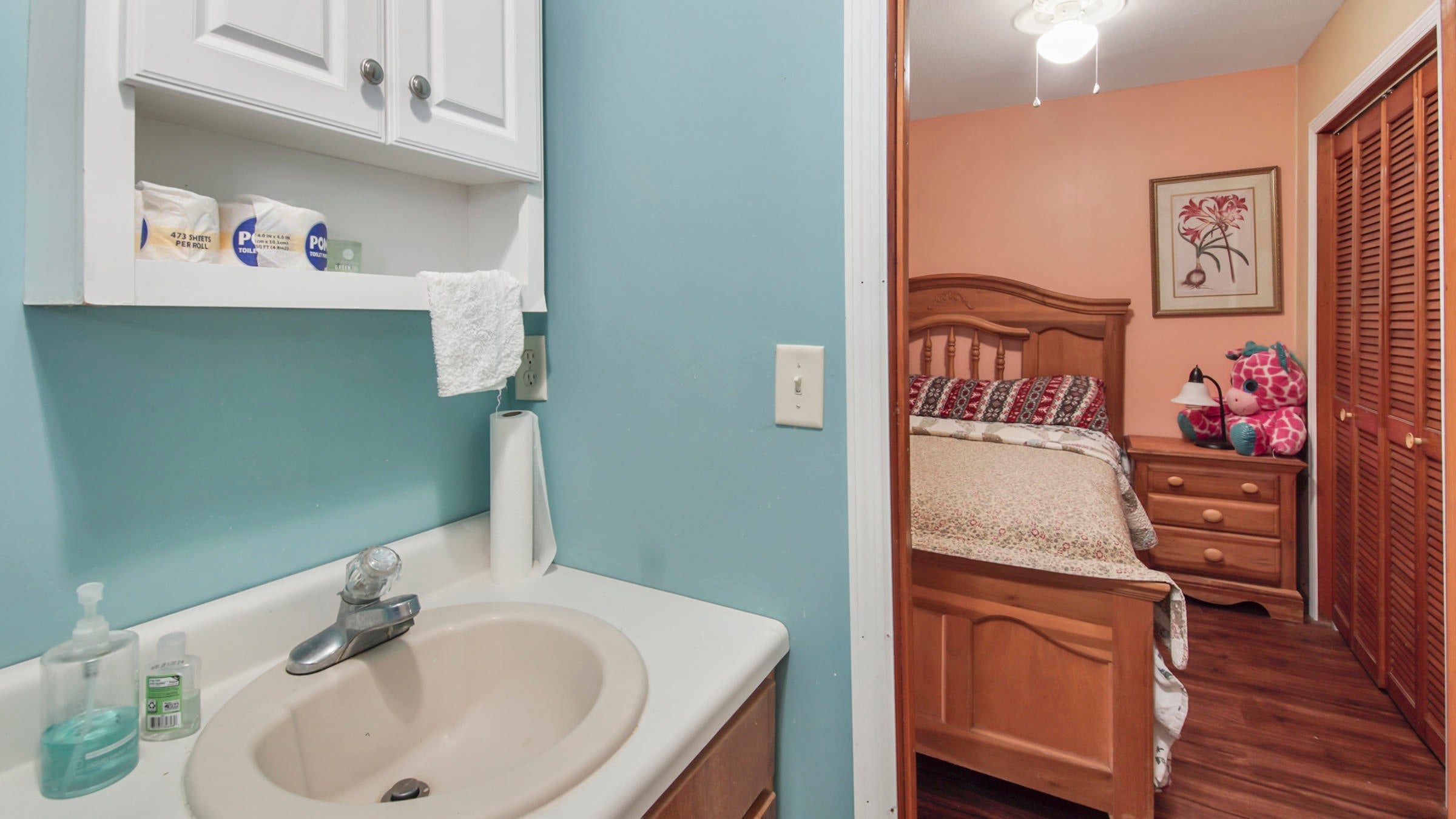 Hutchison's 1st To Bahama Bch - Residential