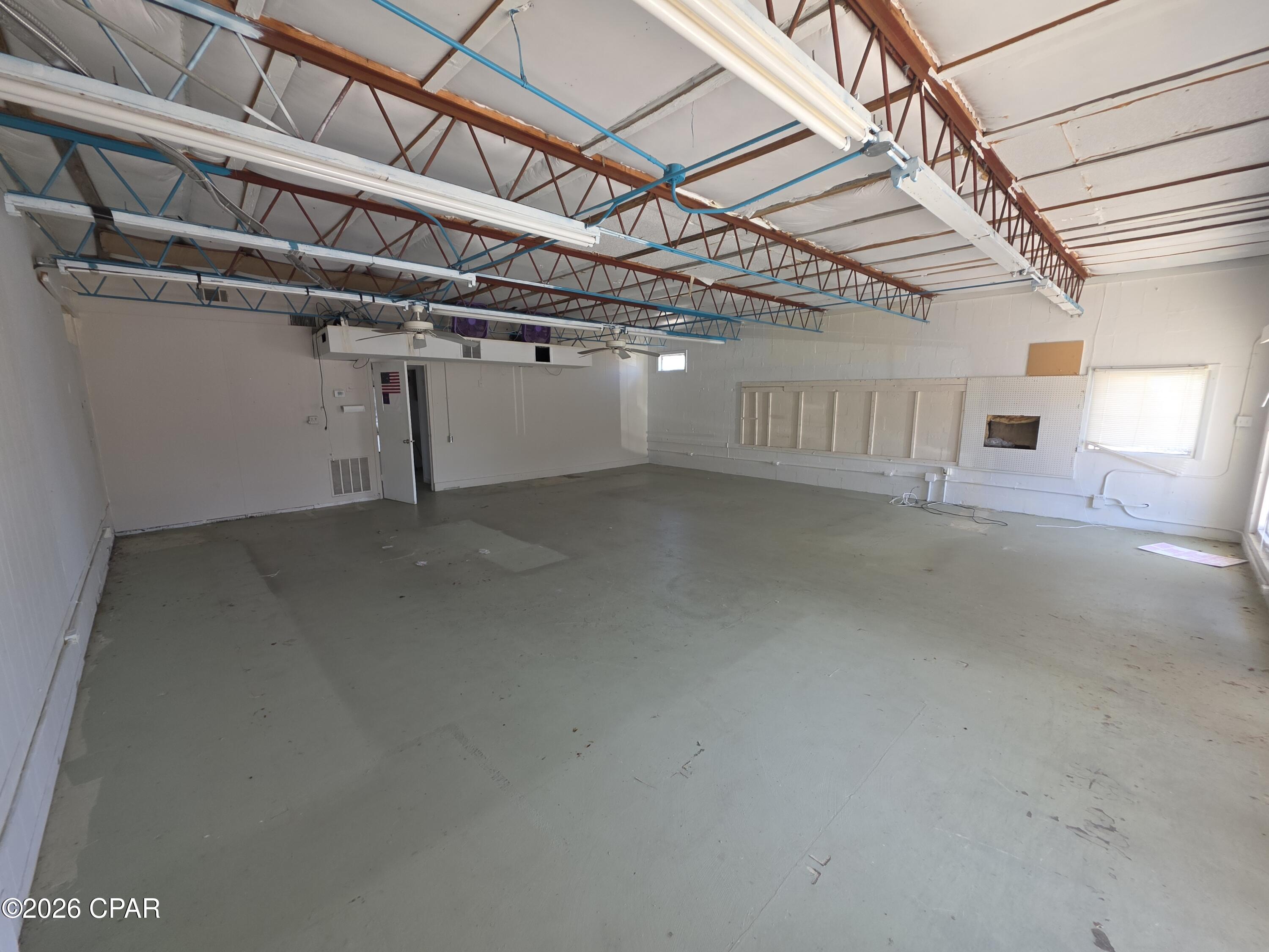 [No Recorded Subdiv] - Commercial Sale