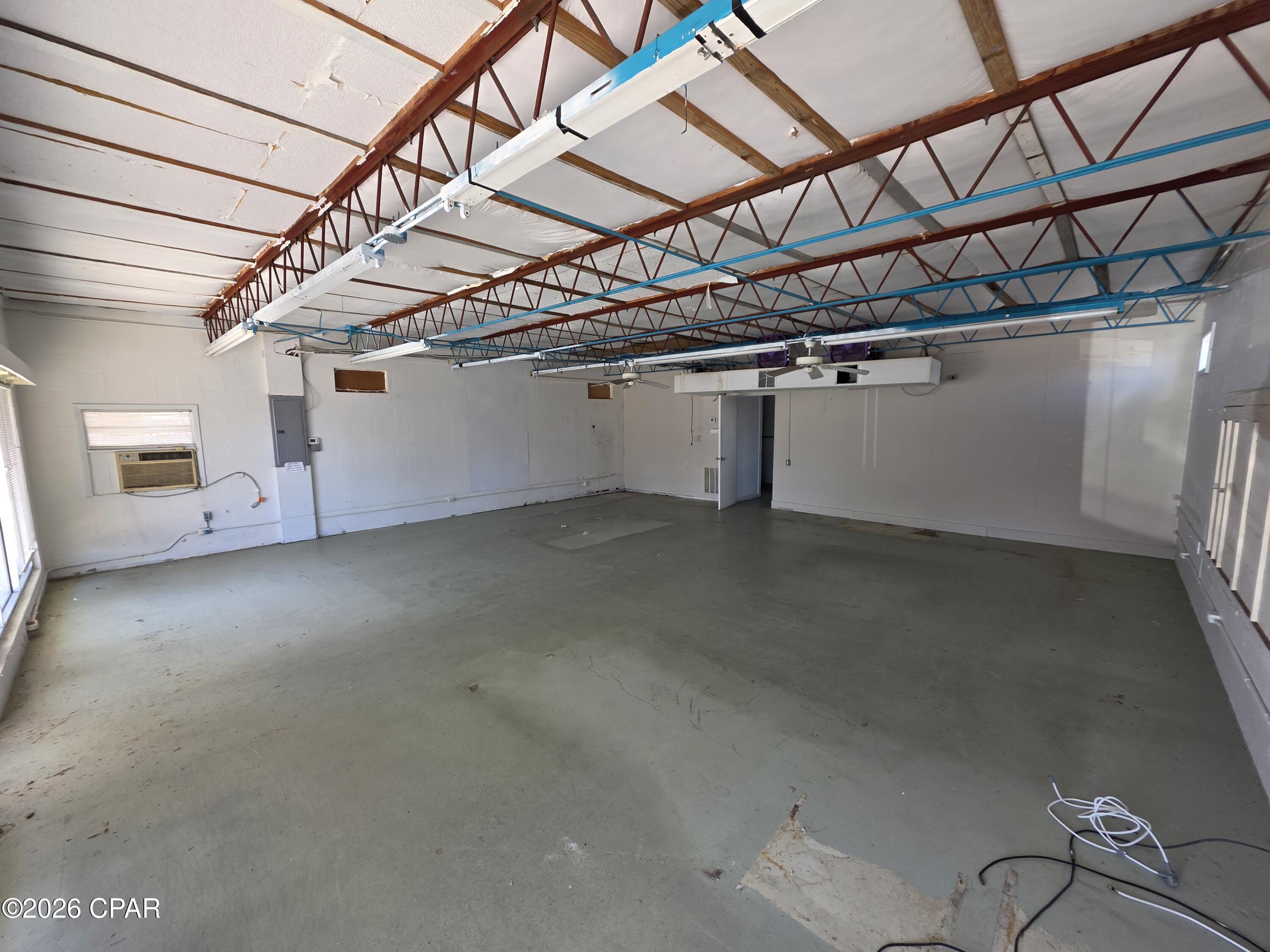 [No Recorded Subdiv] - Commercial Sale
