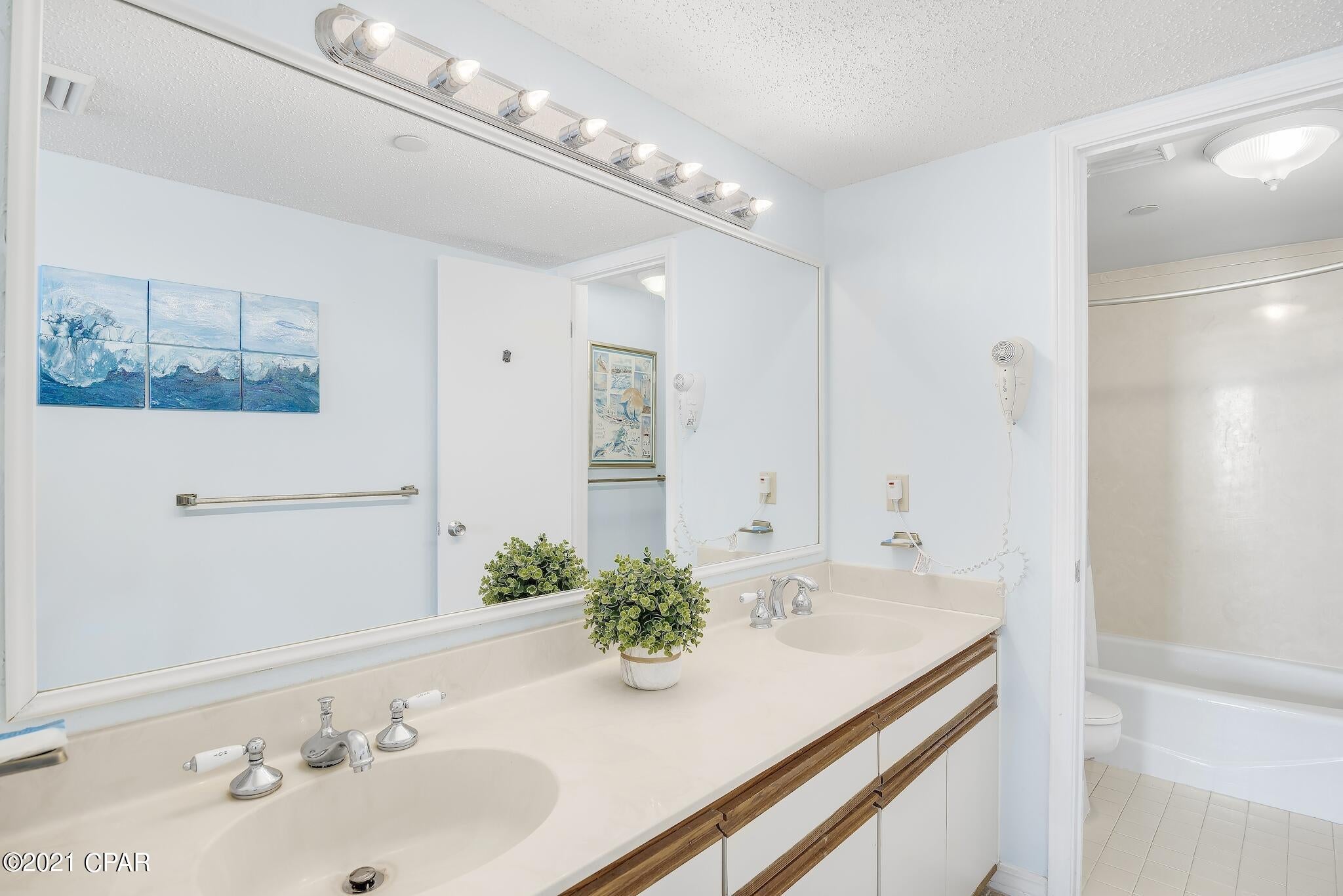 Nautilus Condo - Residential