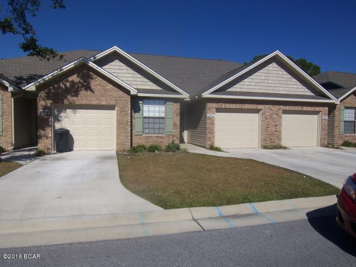 4/2 Townhouse in Lynn Haven. All property sizes and ages are approximate, please measure and/or verify if important. 

School assignments are subject to change, please check with Bay County for most accurate information.

Deposit is the same as the rent.

Pets NOT Allowed!