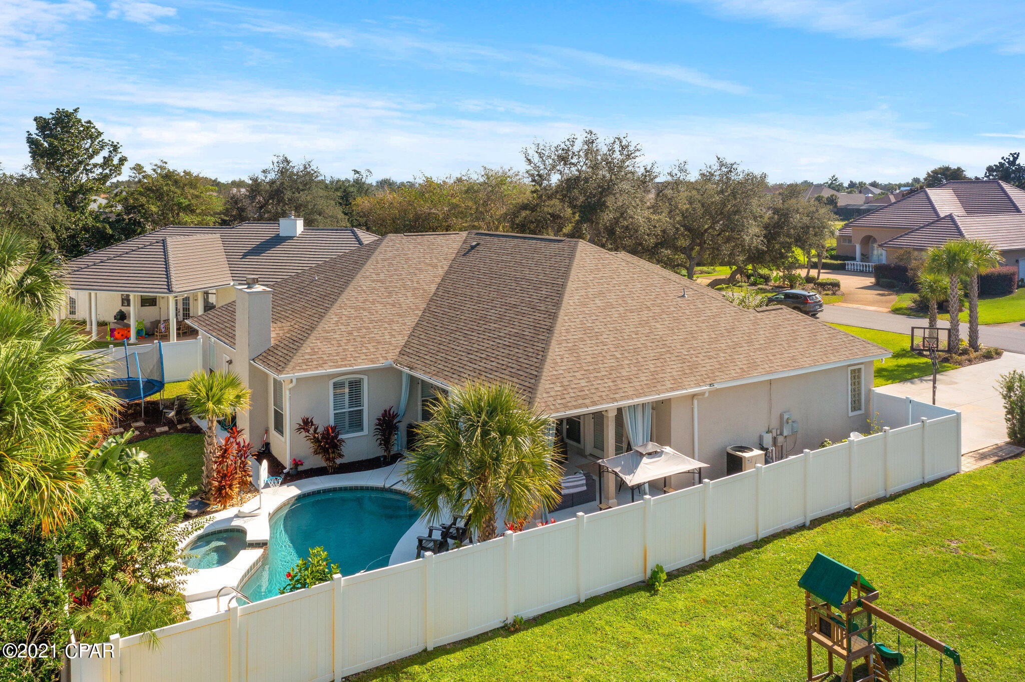 Legend Lakes - Residential