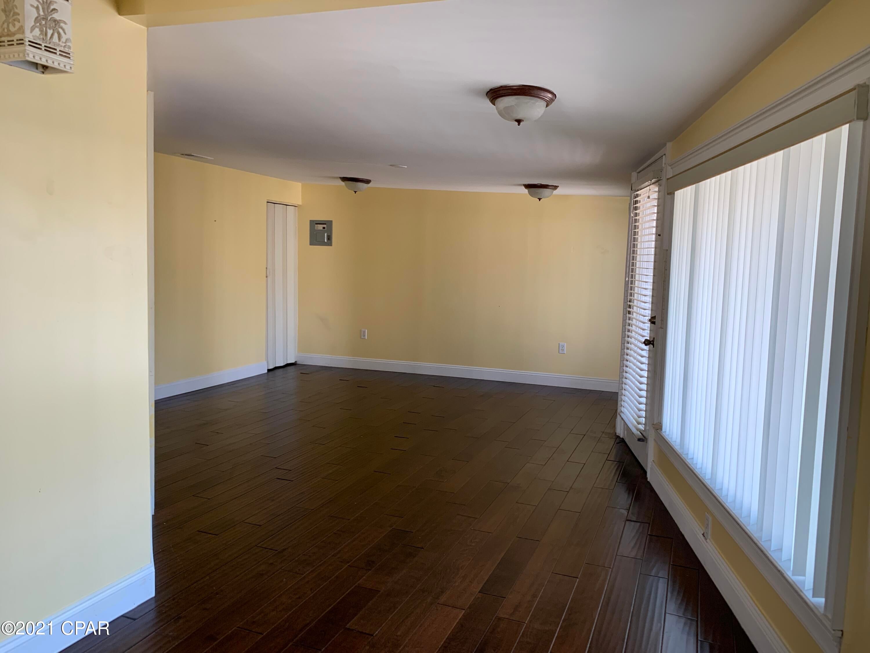 Bayside Park U-1 - Residential