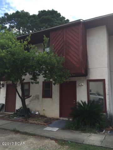 2 bedroom 1.5 bath townhome near the port, Gulf Coast State College, FSU. Small pet ok with pet deposit. Convenient to the beach.