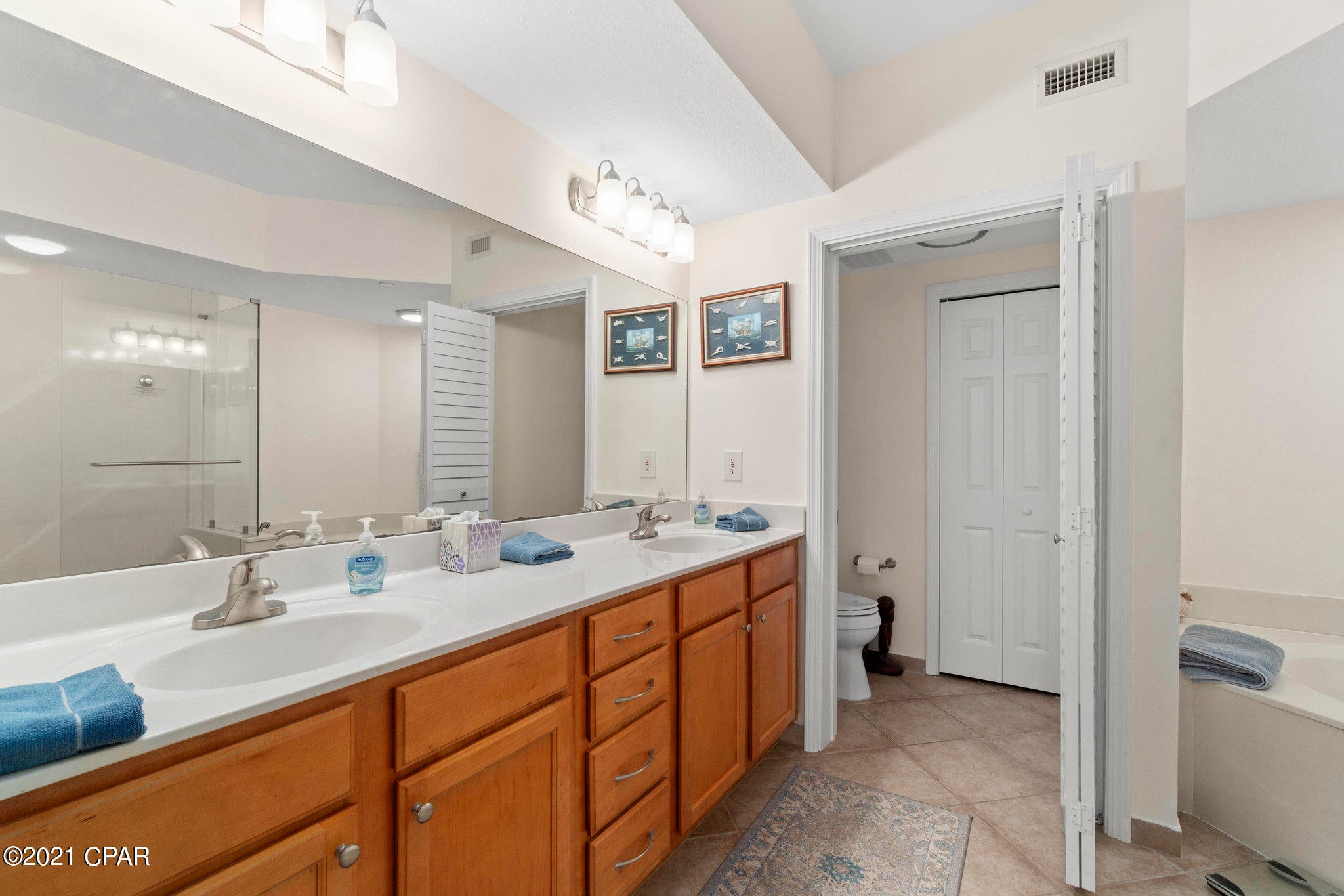 Magnolia Bay Club - Residential