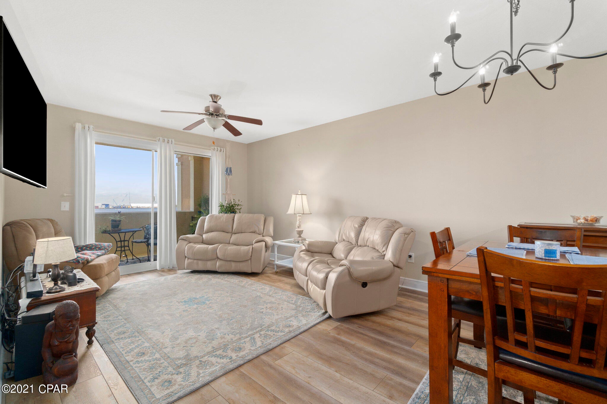 Magnolia Bay Club - Residential