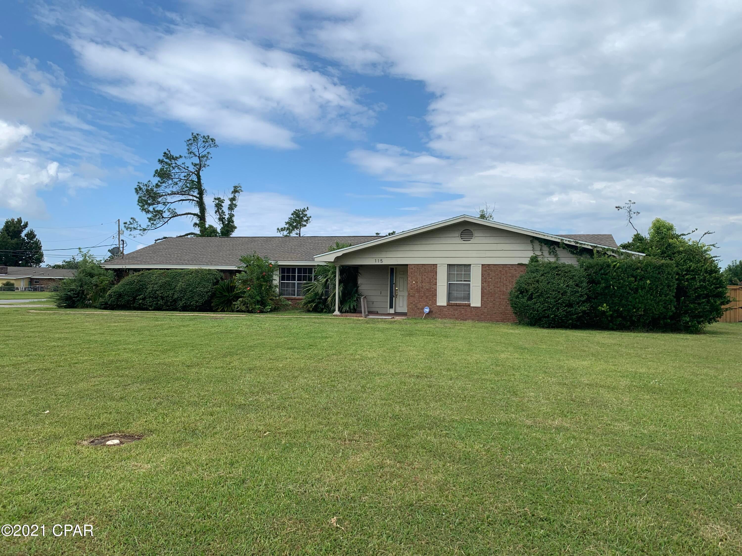 Large corner lot in central Panama City. 4 bedroom 2.5 bath home with side entry garage. Large Florida Room overlooking fenced yard. Home has formal dining room, vaulted living room and separate Breakfast Room off kitchen.

Central location close to hospitals, shopping and dining. New roof after HM