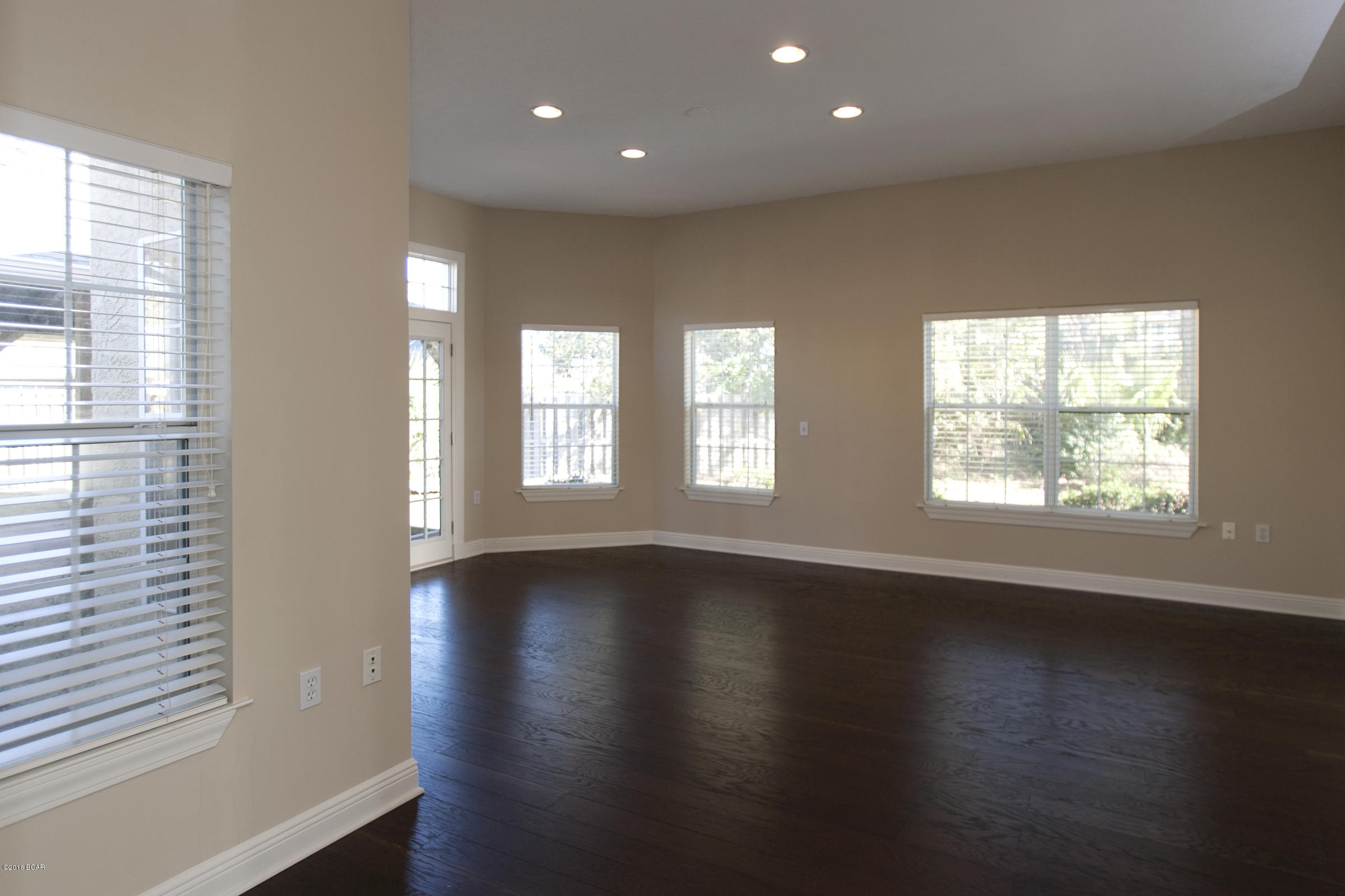 Colony Club Hrbr Ph 3 - Residential