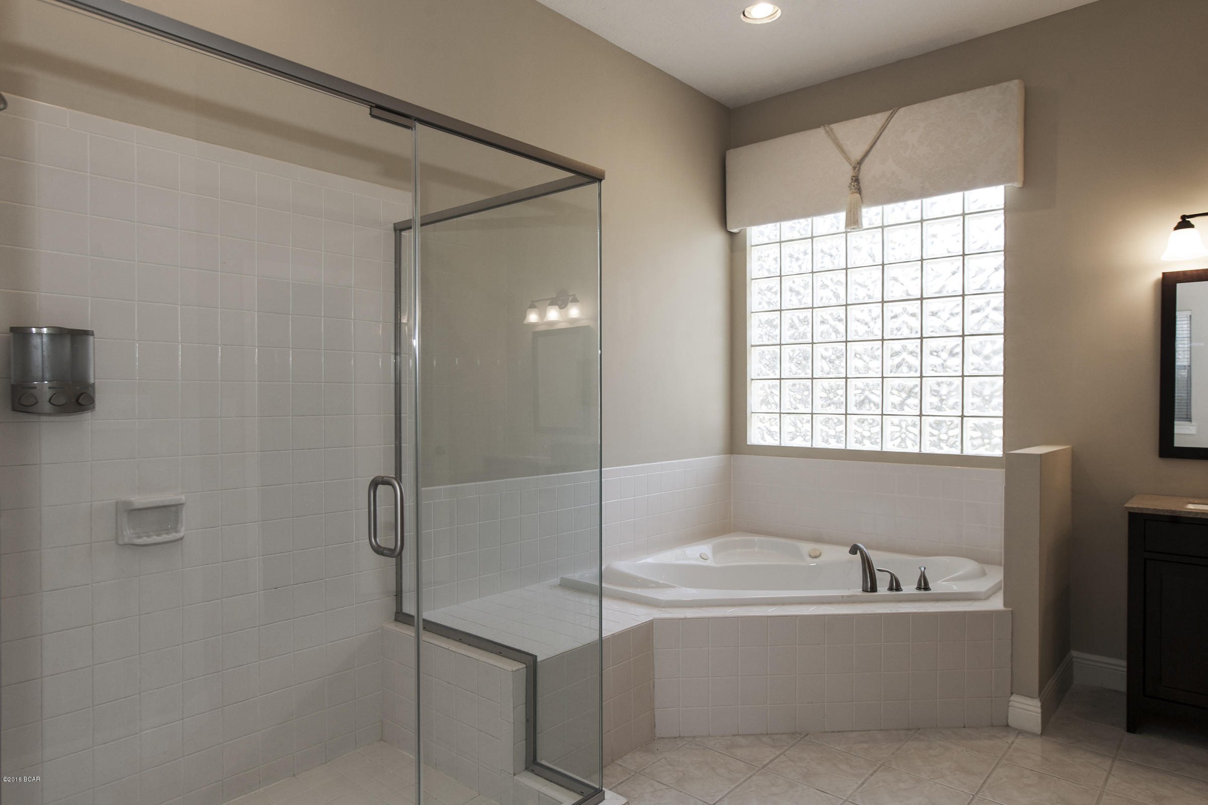 Colony Club Hrbr Ph 3 - Residential