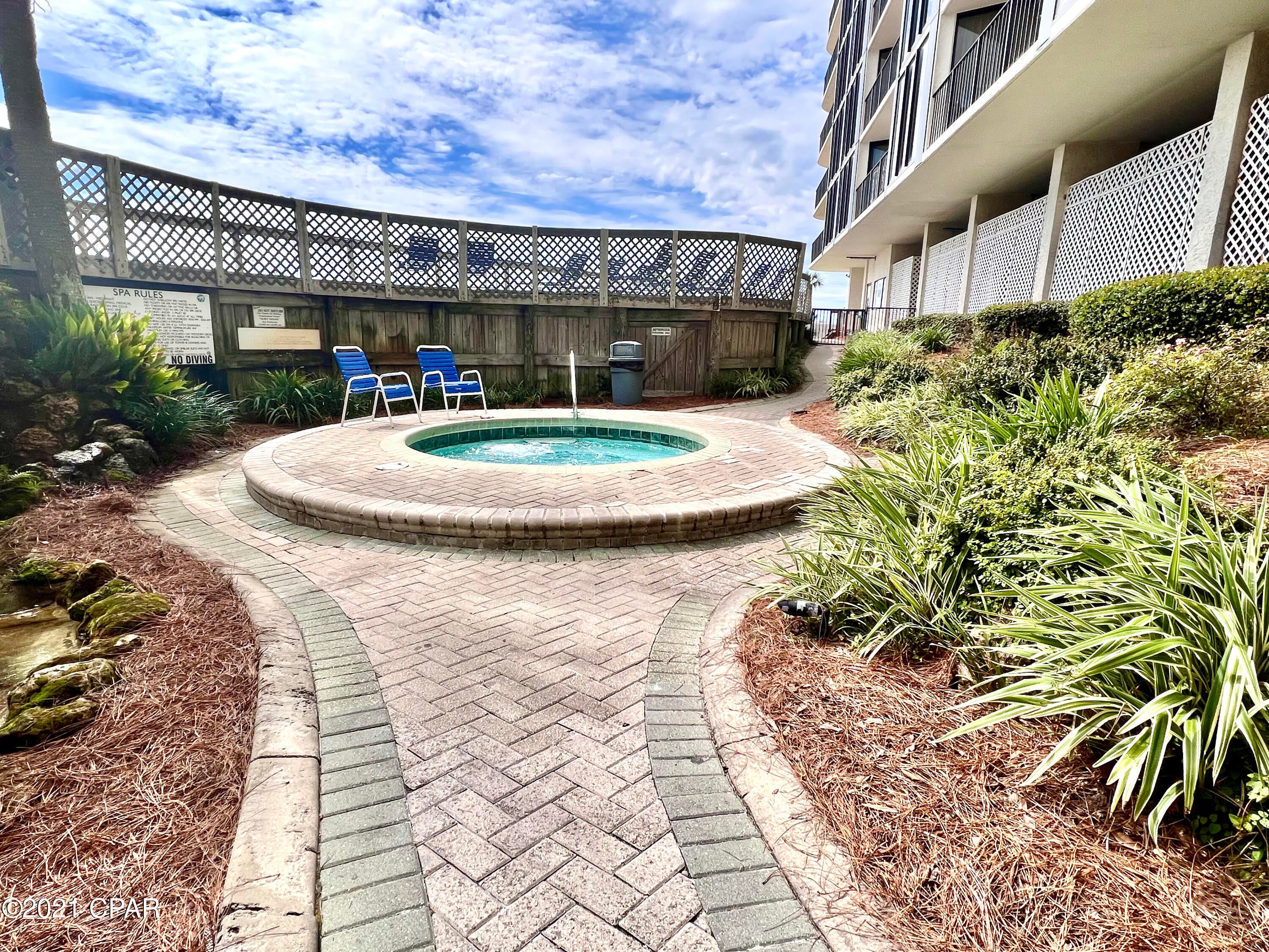 Edgewater Golf Villas V-A - Residential