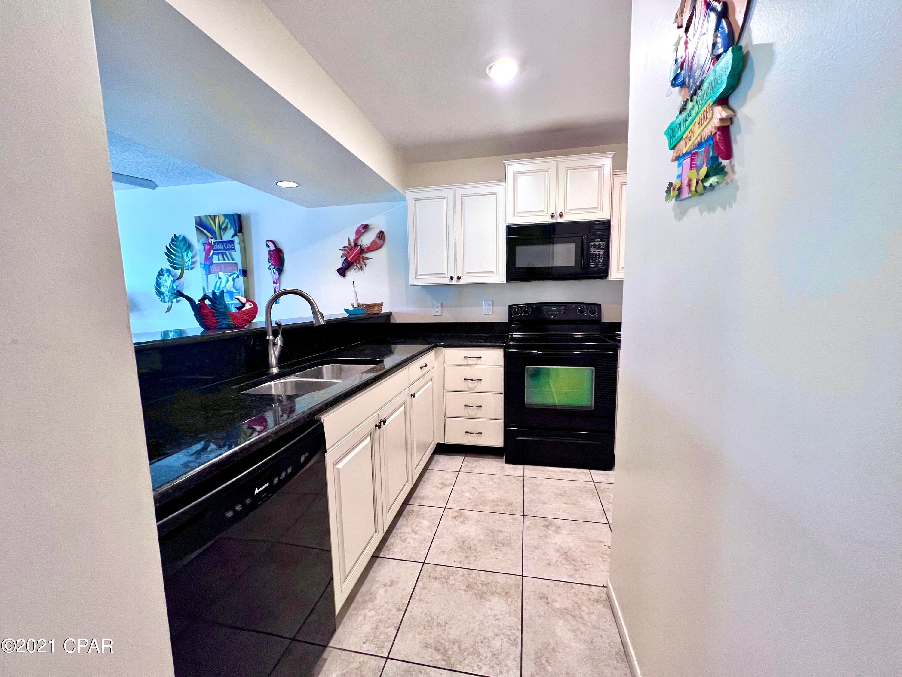 Edgewater Golf Villas V-A - Residential
