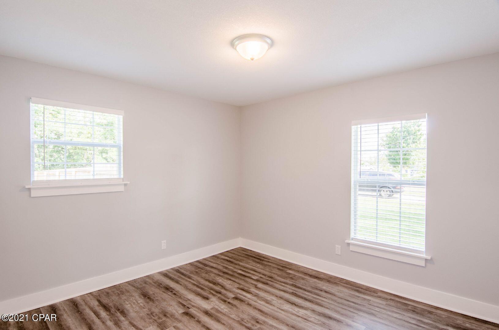 Venetian Villa 1st Add Replat - Residential