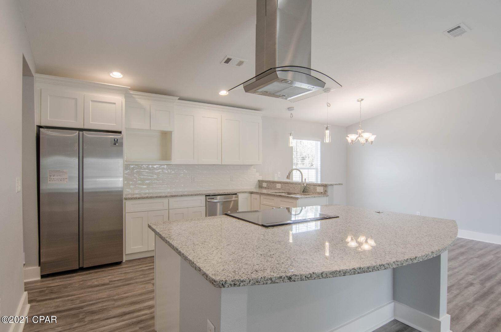 Venetian Villa 1st Add Replat - Residential