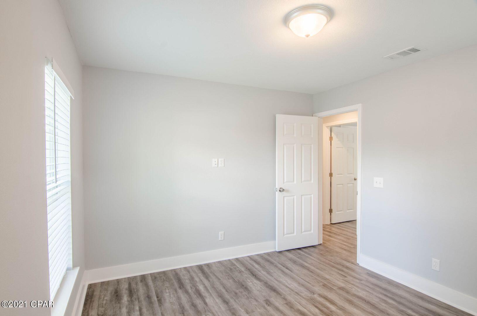 Venetian Villa 1st Add Replat - Residential