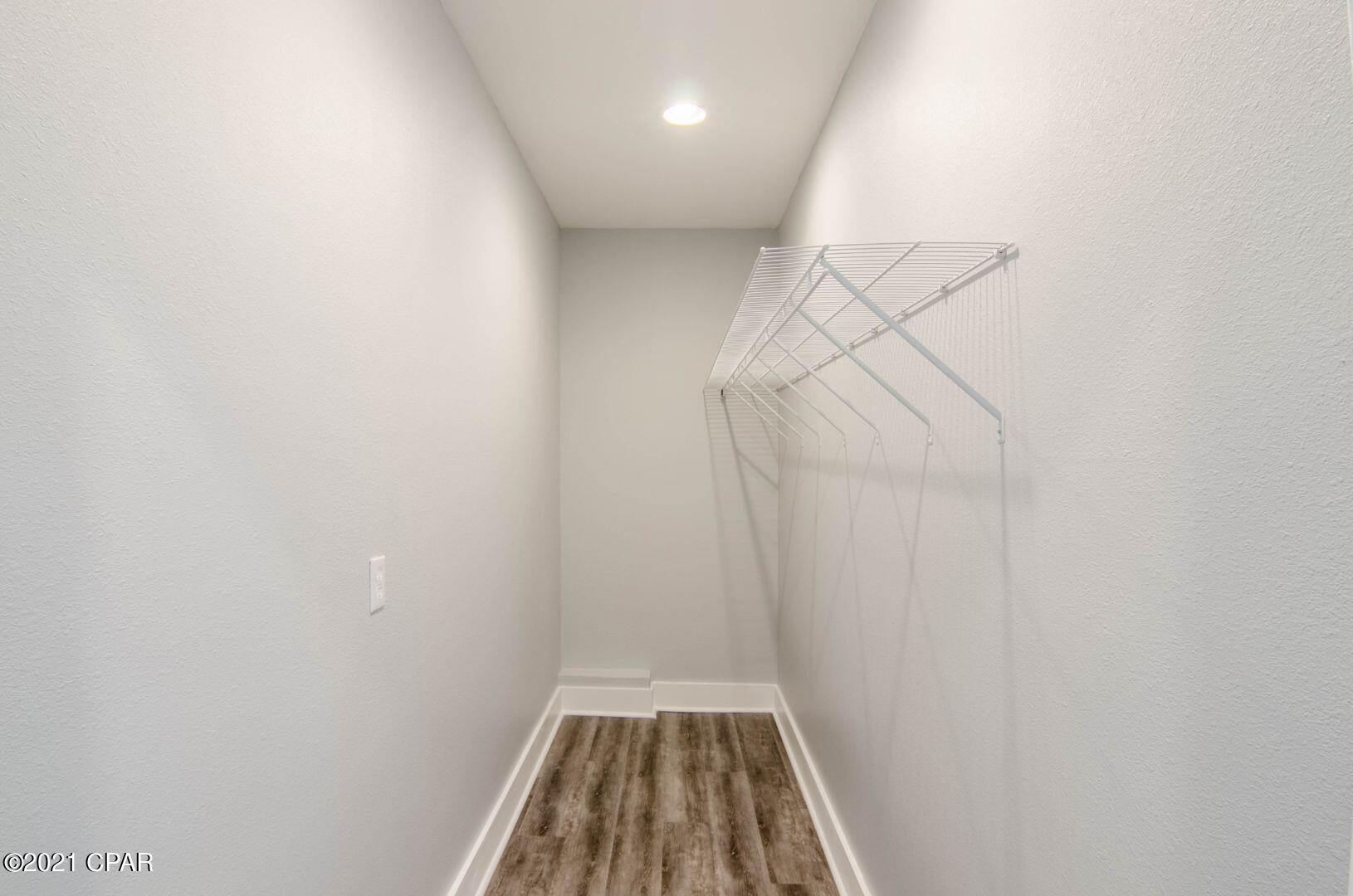 Venetian Villa 1st Add Replat - Residential