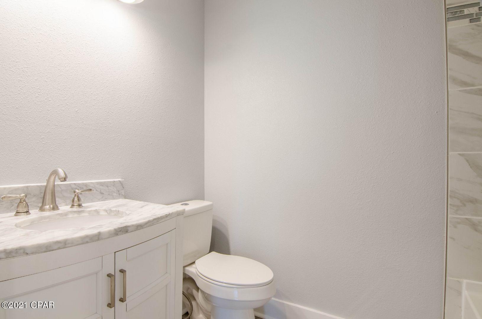 Venetian Villa 1st Add Replat - Residential