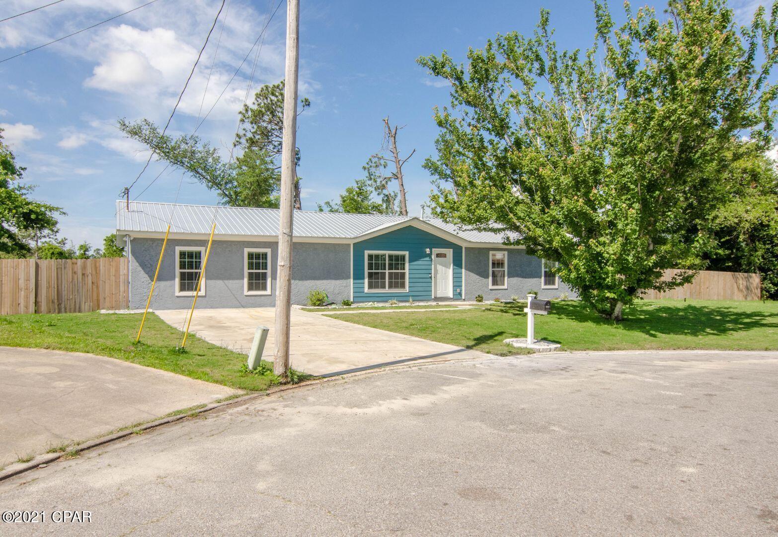 Venetian Villa 1st Add Replat - Residential
