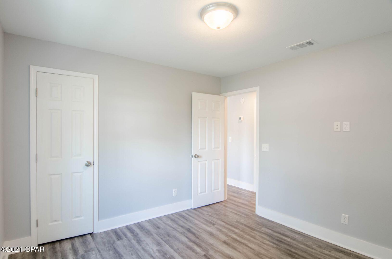 Venetian Villa 1st Add Replat - Residential