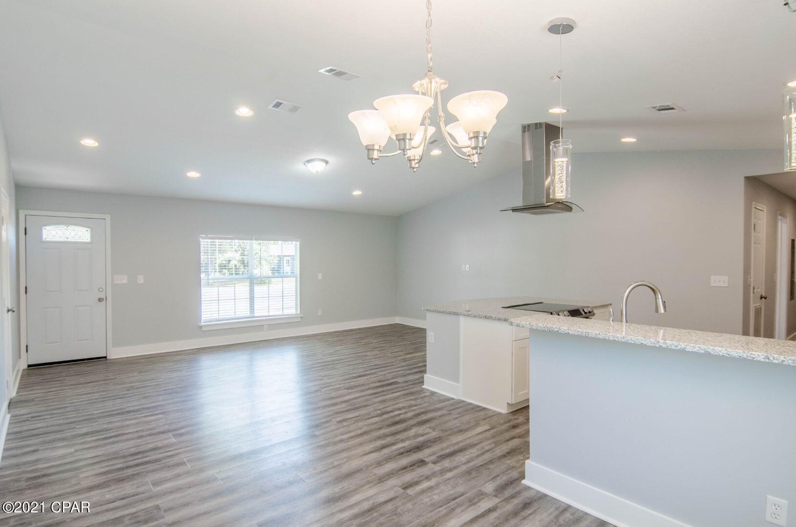 Venetian Villa 1st Add Replat - Residential