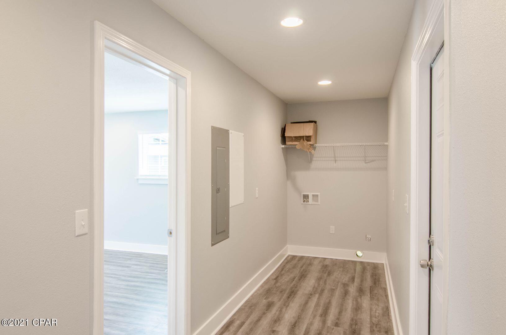 Venetian Villa 1st Add Replat - Residential