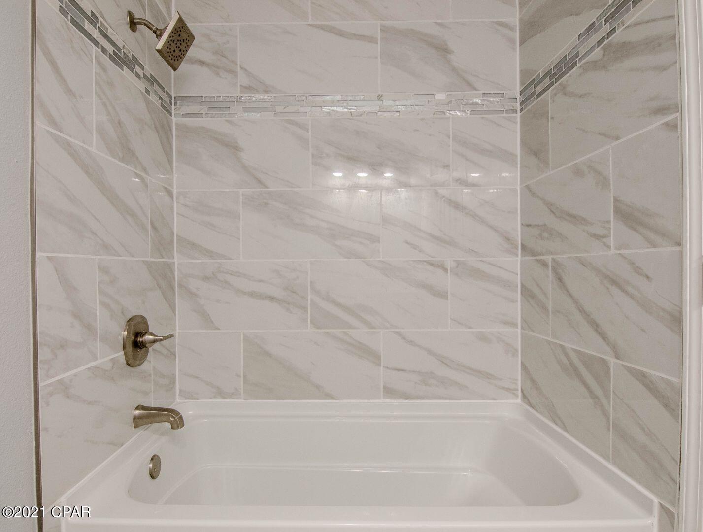 Venetian Villa 1st Add Replat - Residential