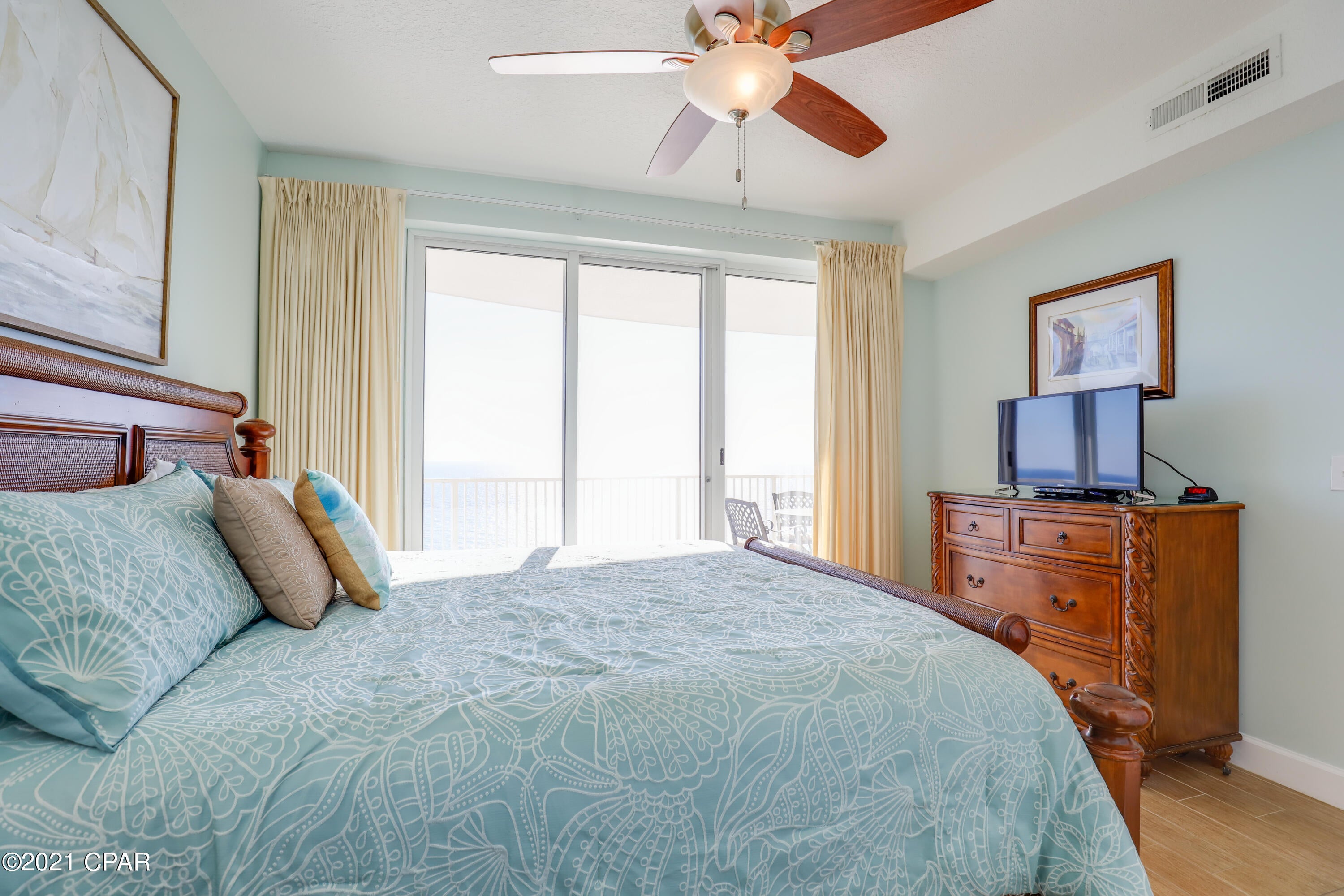 Emerald Isle - Residential