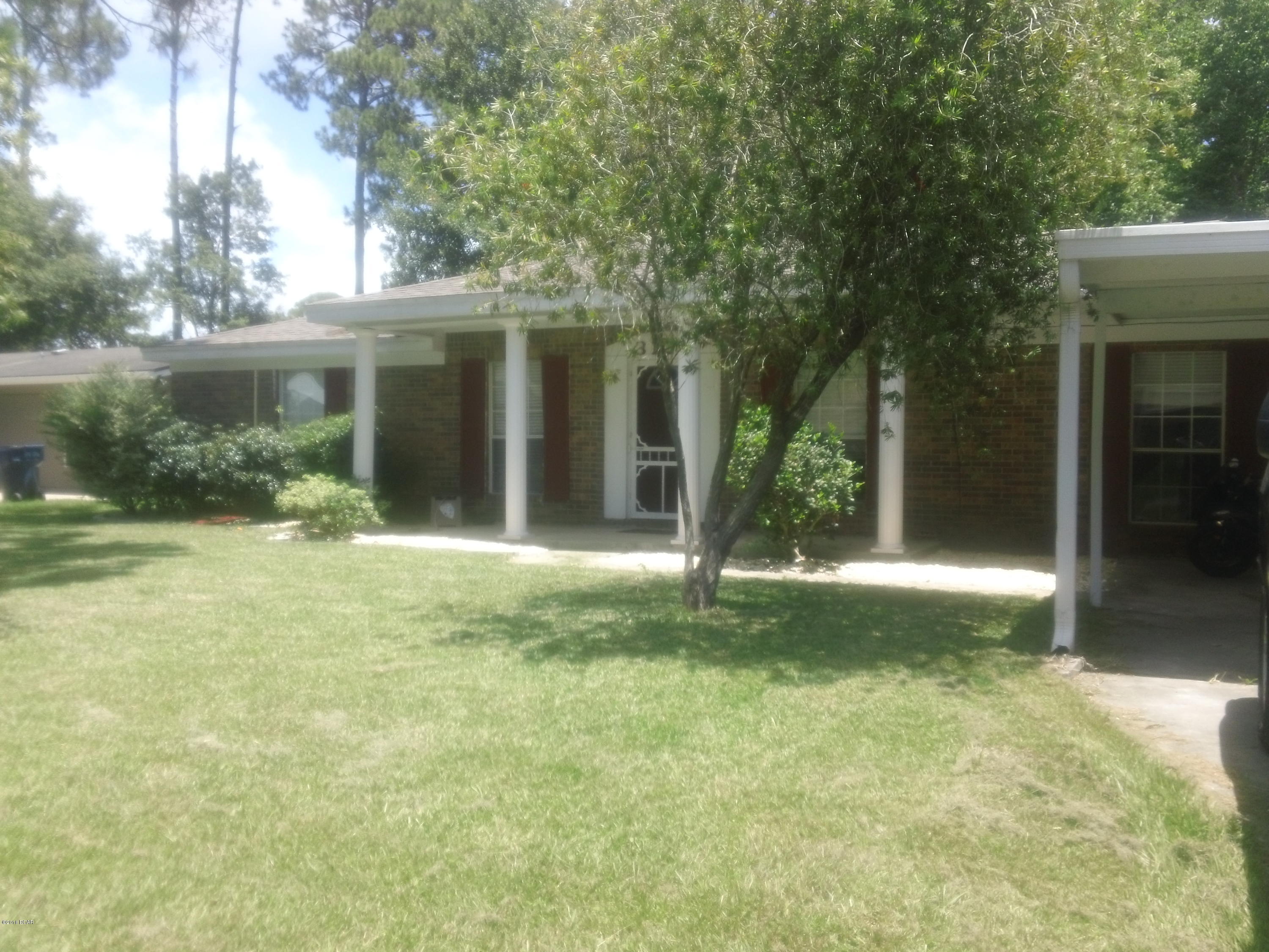 4/2 home centrally located to shopping and dining with fenced back yard All property sizes and ages are approximate, please measure and/or verify if important. 

School assignments are subject to change, please check with Bay County for most accurate information.

Deposit is the same as the rent. Pets allowed with owner approval and NON REFUNDABLE pet fee applies per pet.  Breed restrictions apply.